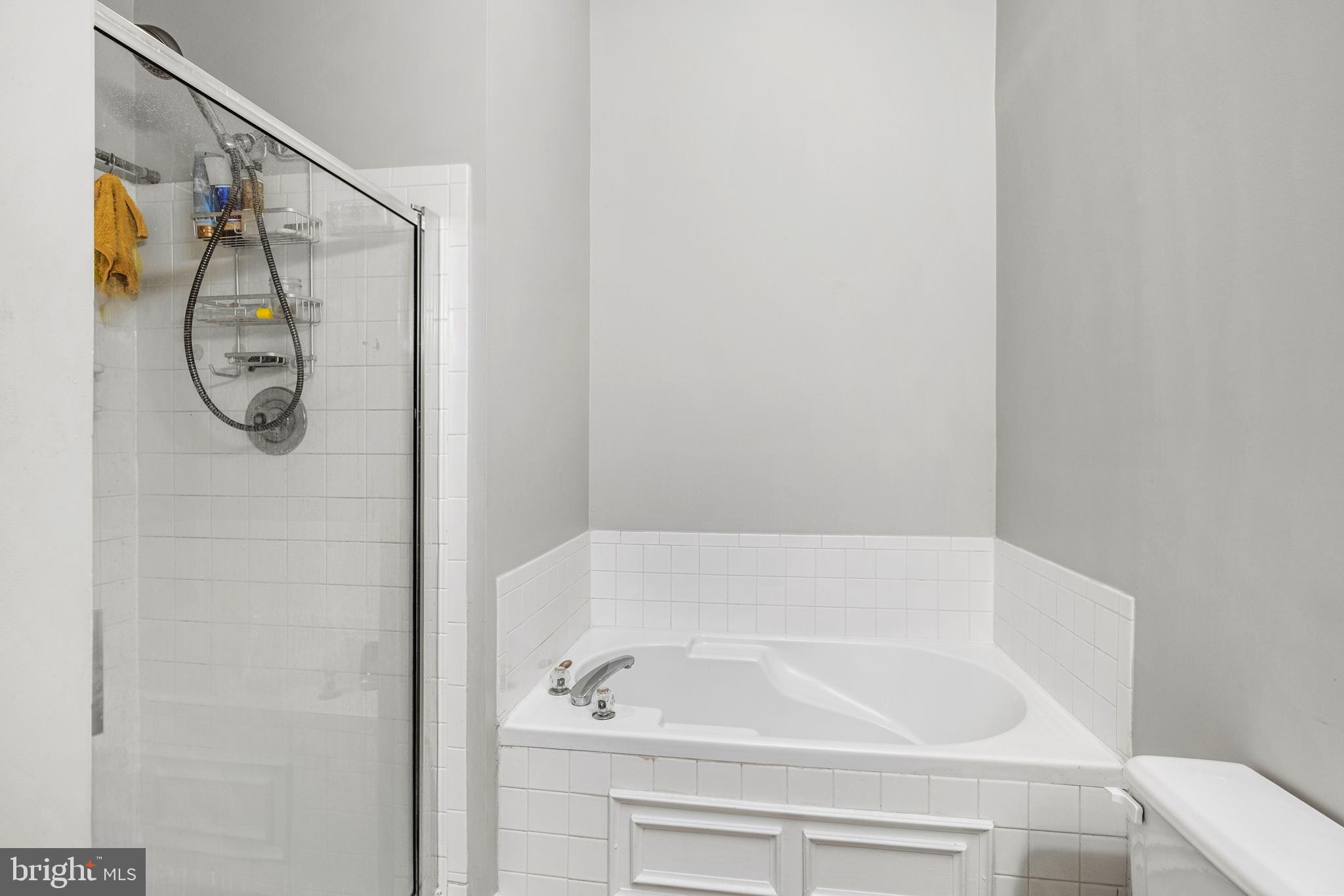 FAIRWAY HILLS - Residential