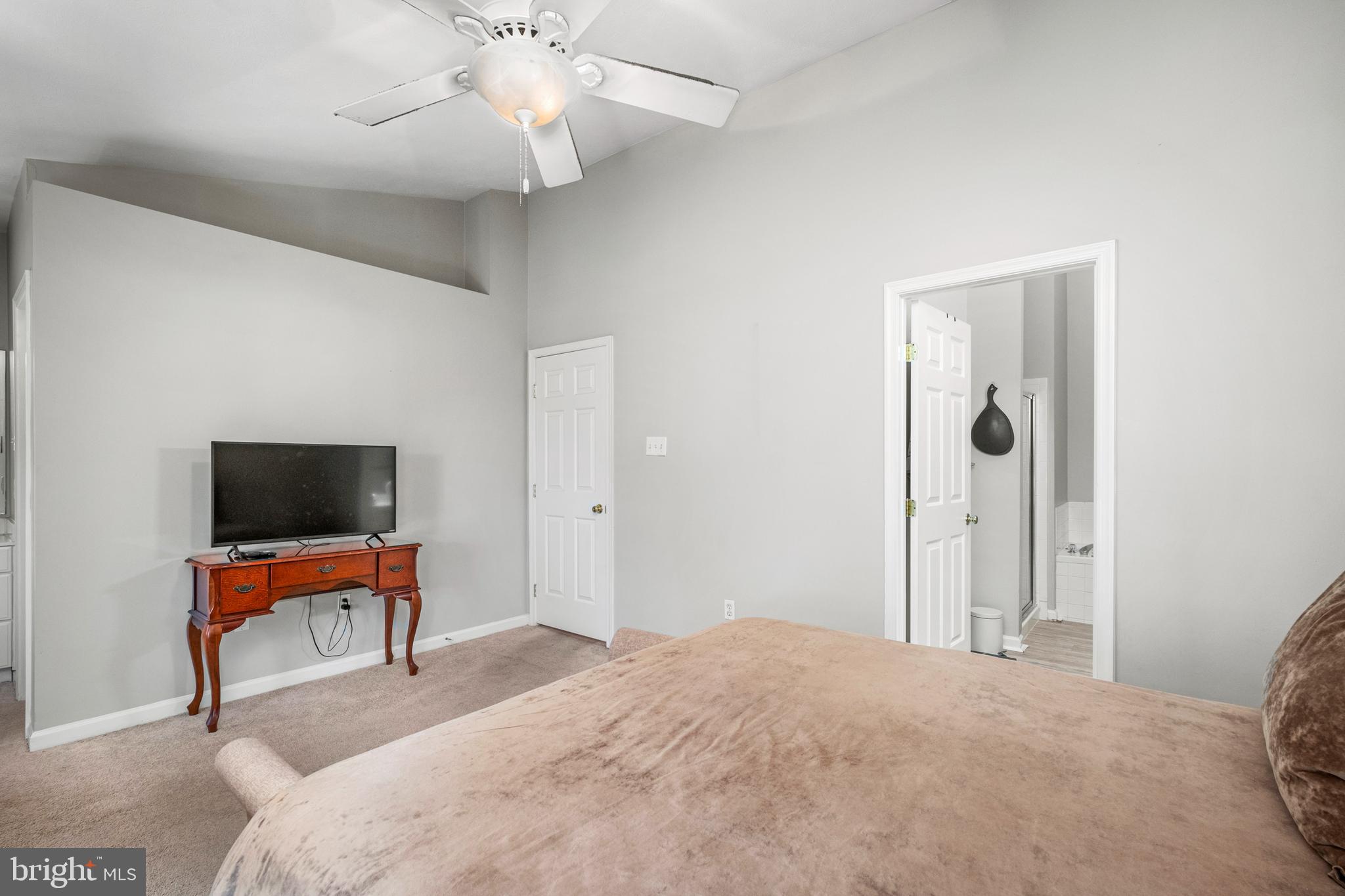 FAIRWAY HILLS - Residential