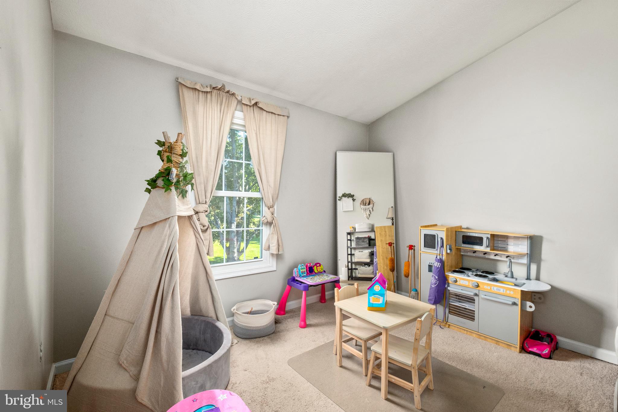 FAIRWAY HILLS - Residential