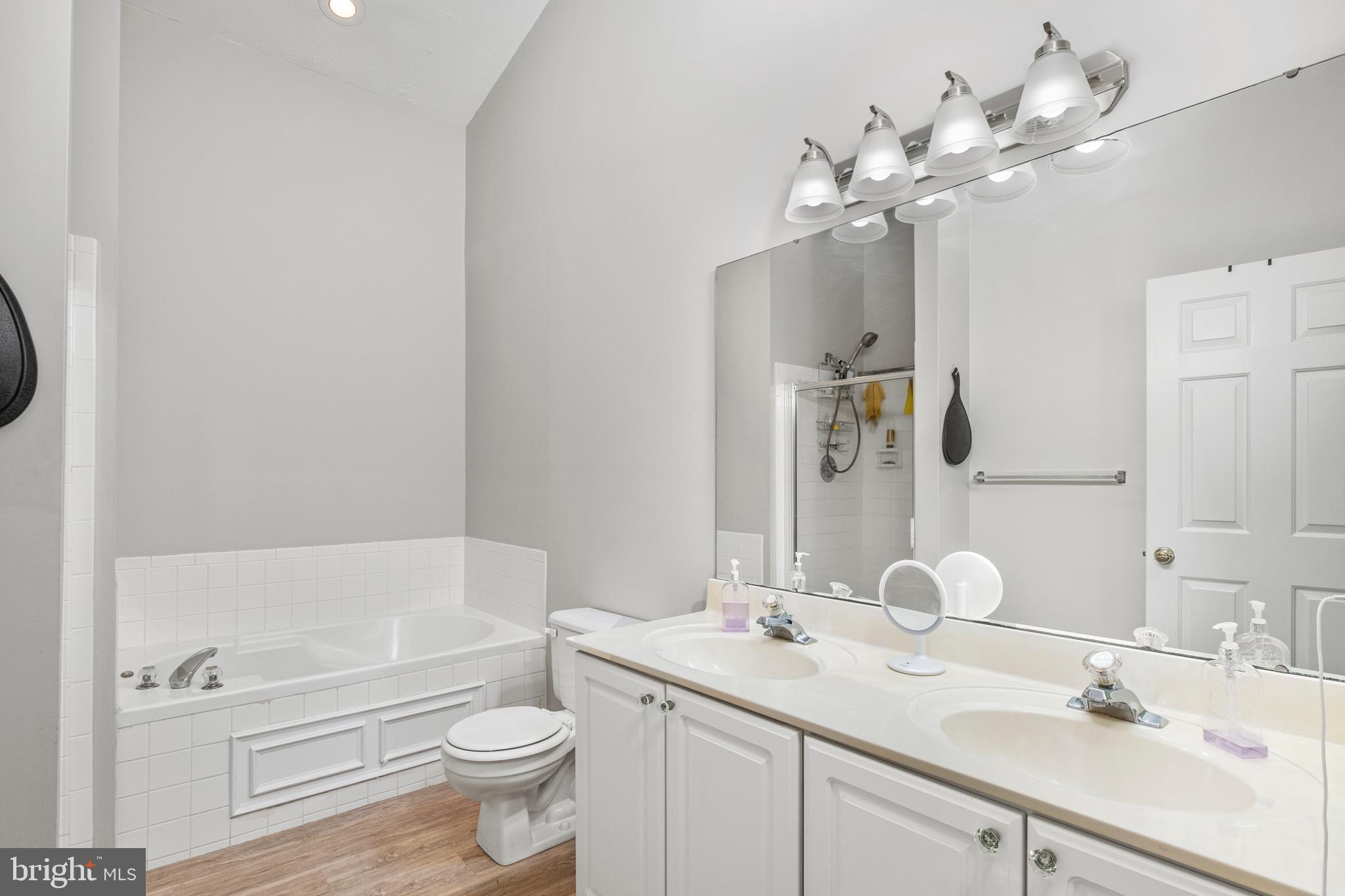 FAIRWAY HILLS - Residential