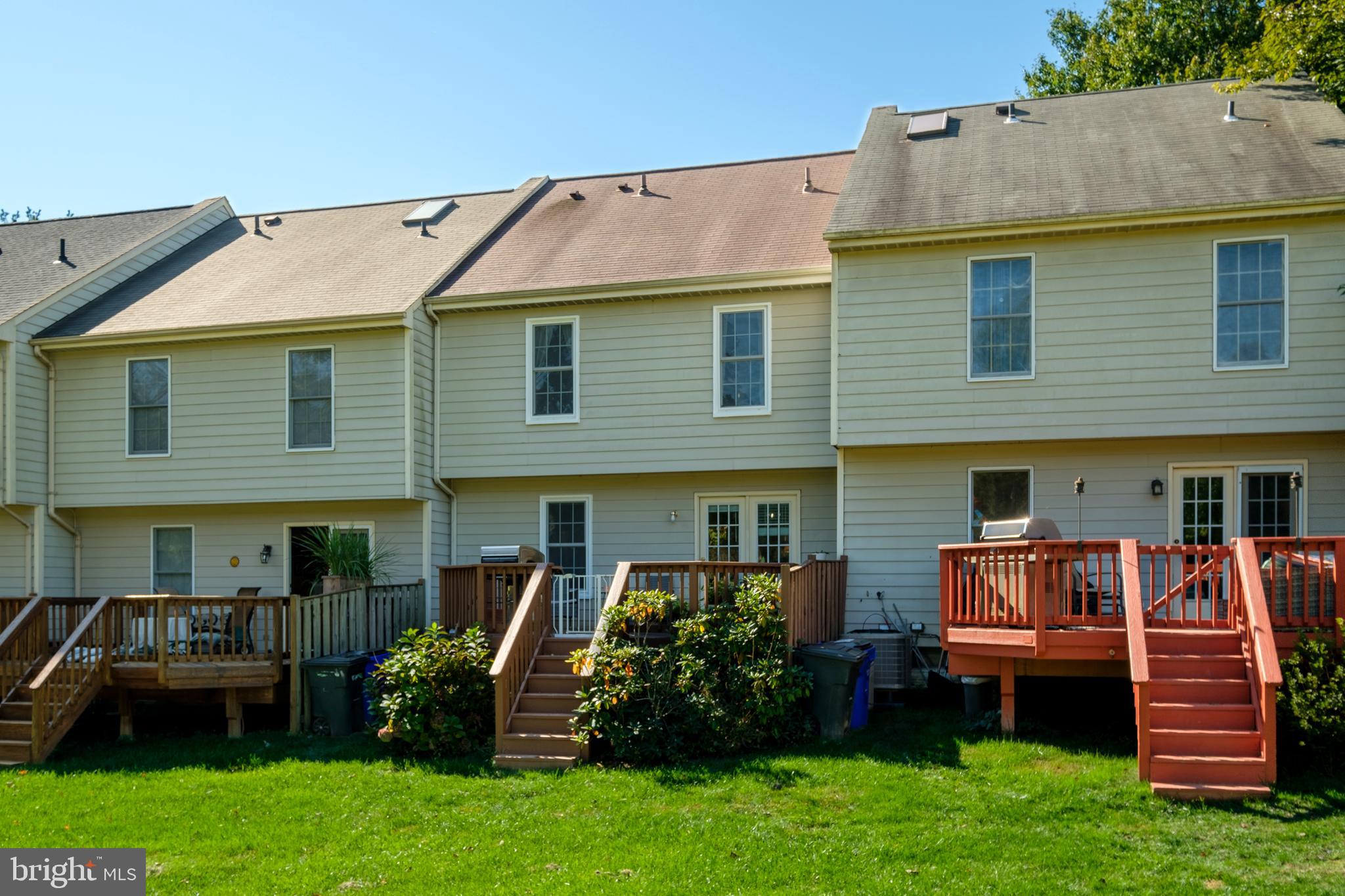 FAIRWAY HILLS - Residential