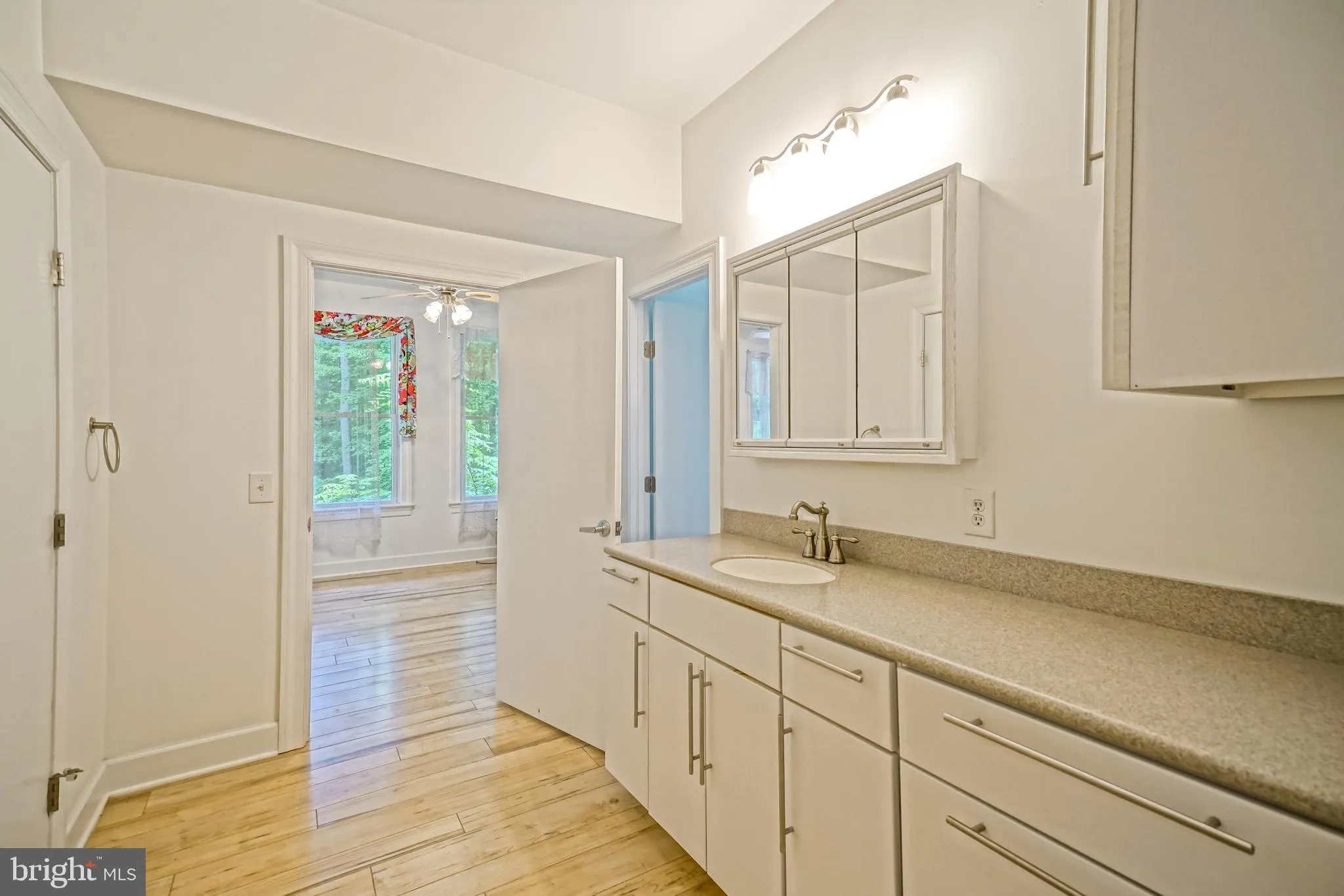 Milton, Delaware 19968, United States, 4 Bedrooms Bedrooms, ,5 BathroomsBathrooms,Residential,Active,188238