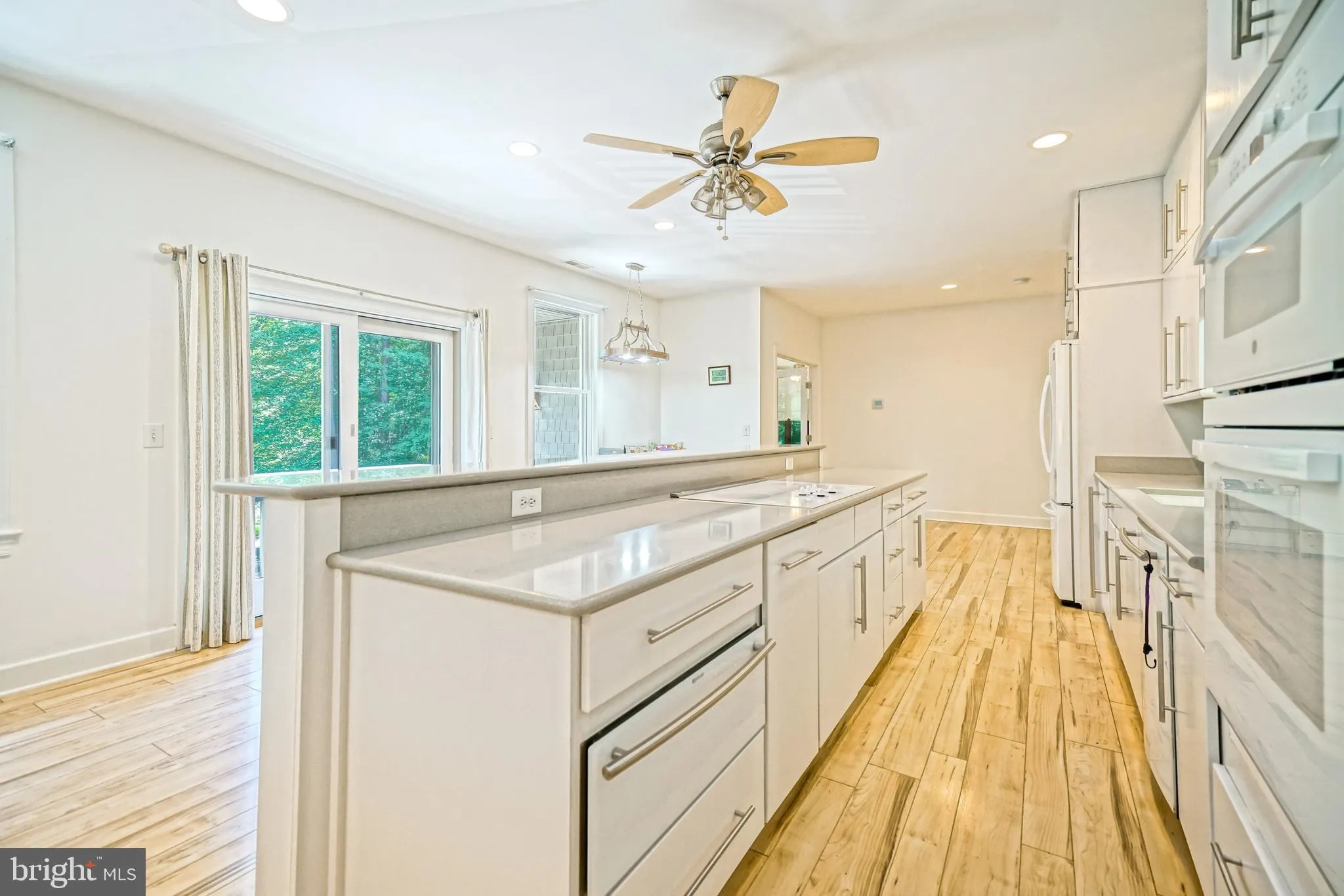 Milton, Delaware 19968, United States, 4 Bedrooms Bedrooms, ,5 BathroomsBathrooms,Residential,Active,188238