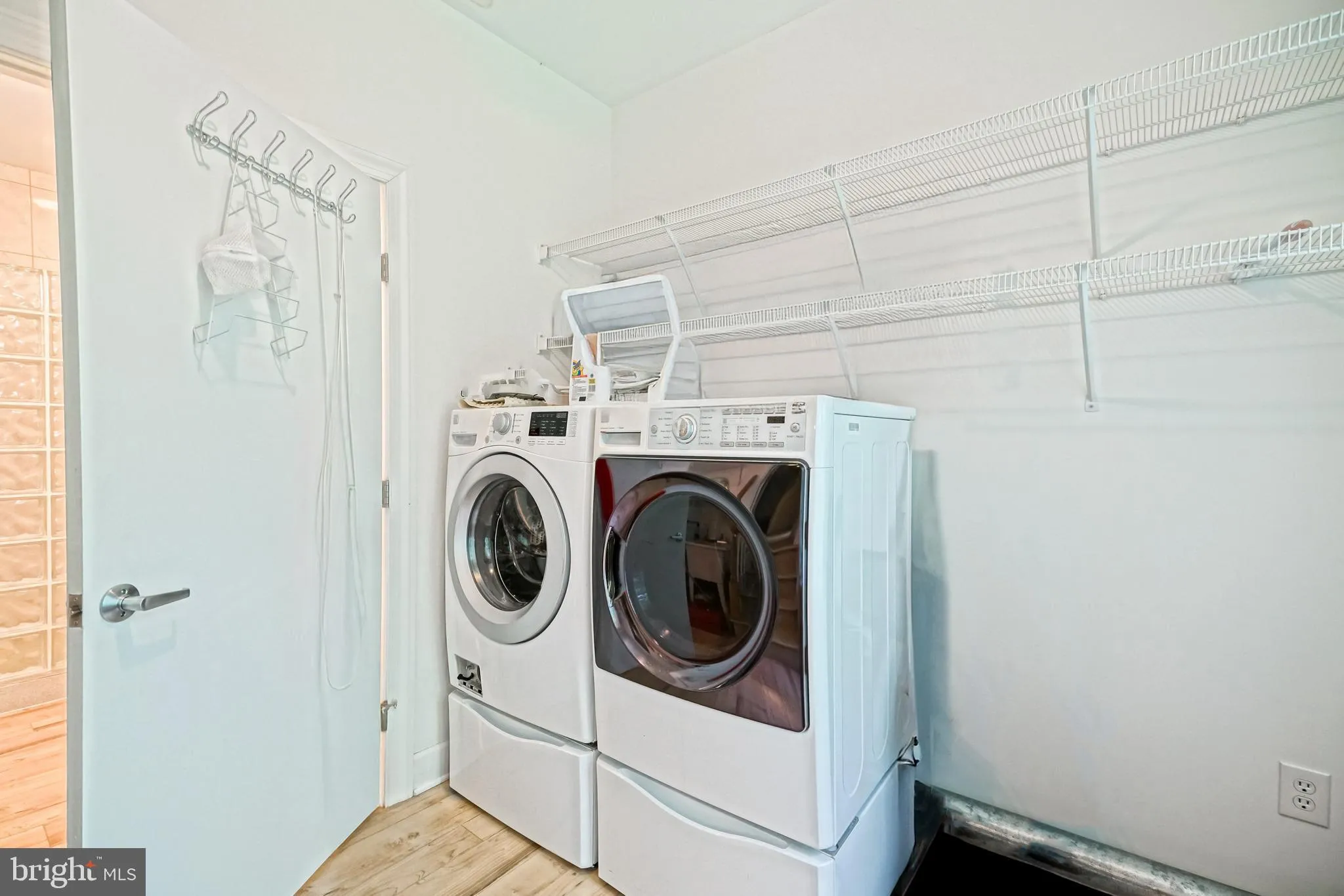 Milton, Delaware 19968, United States, 4 Bedrooms Bedrooms, ,5 BathroomsBathrooms,Residential,Active,188238