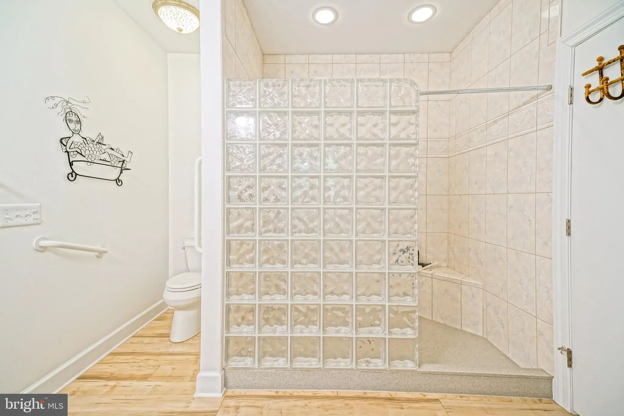 Milton, Delaware 19968, United States, 4 Bedrooms Bedrooms, ,5 BathroomsBathrooms,Residential,Active,188238