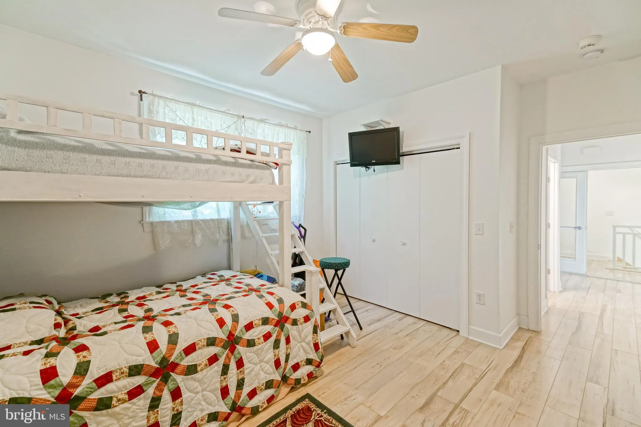 Milton, Delaware 19968, United States, 4 Bedrooms Bedrooms, ,5 BathroomsBathrooms,Residential,Active,188238