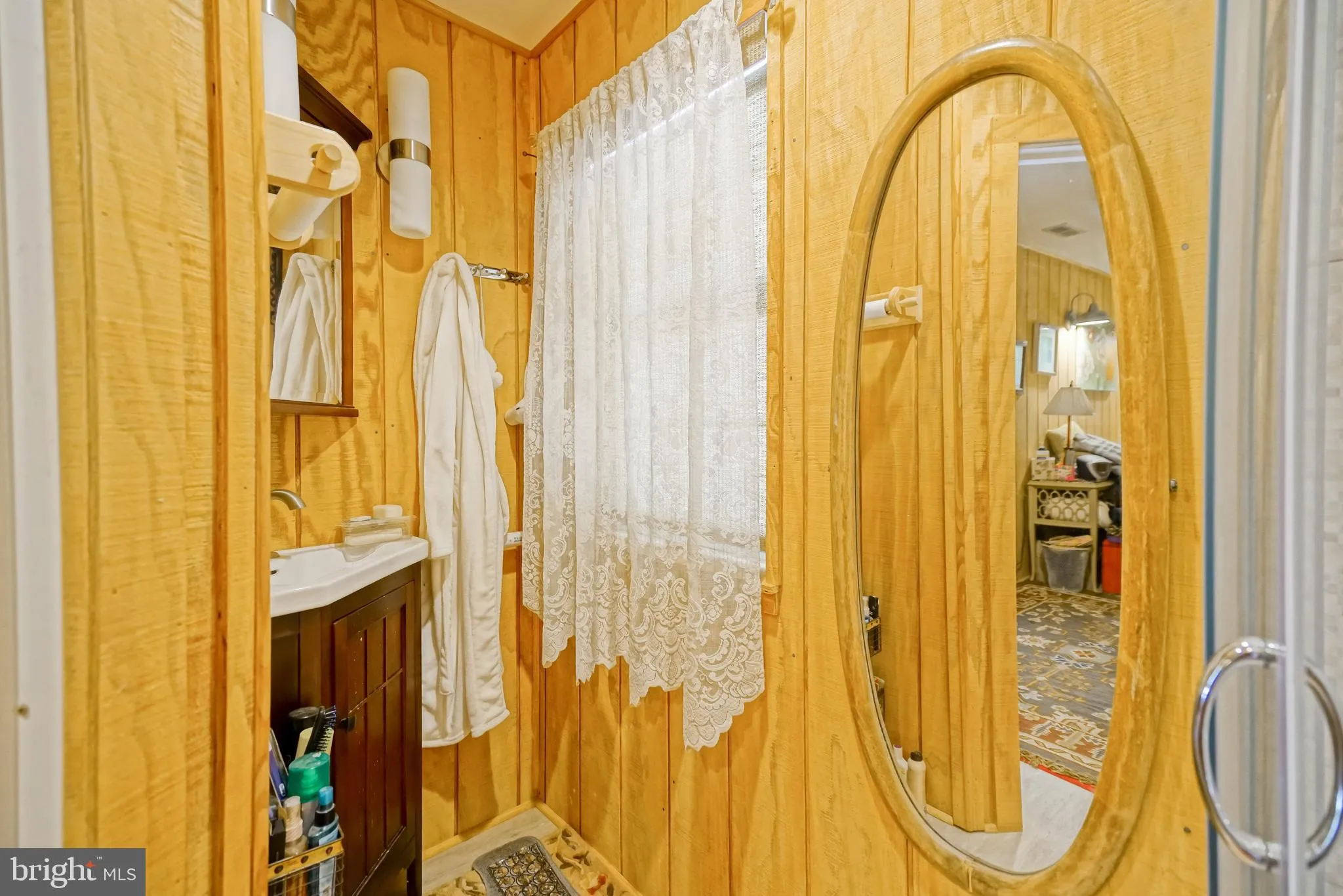 Milton, Delaware 19968, United States, 4 Bedrooms Bedrooms, ,5 BathroomsBathrooms,Residential,Active,188238