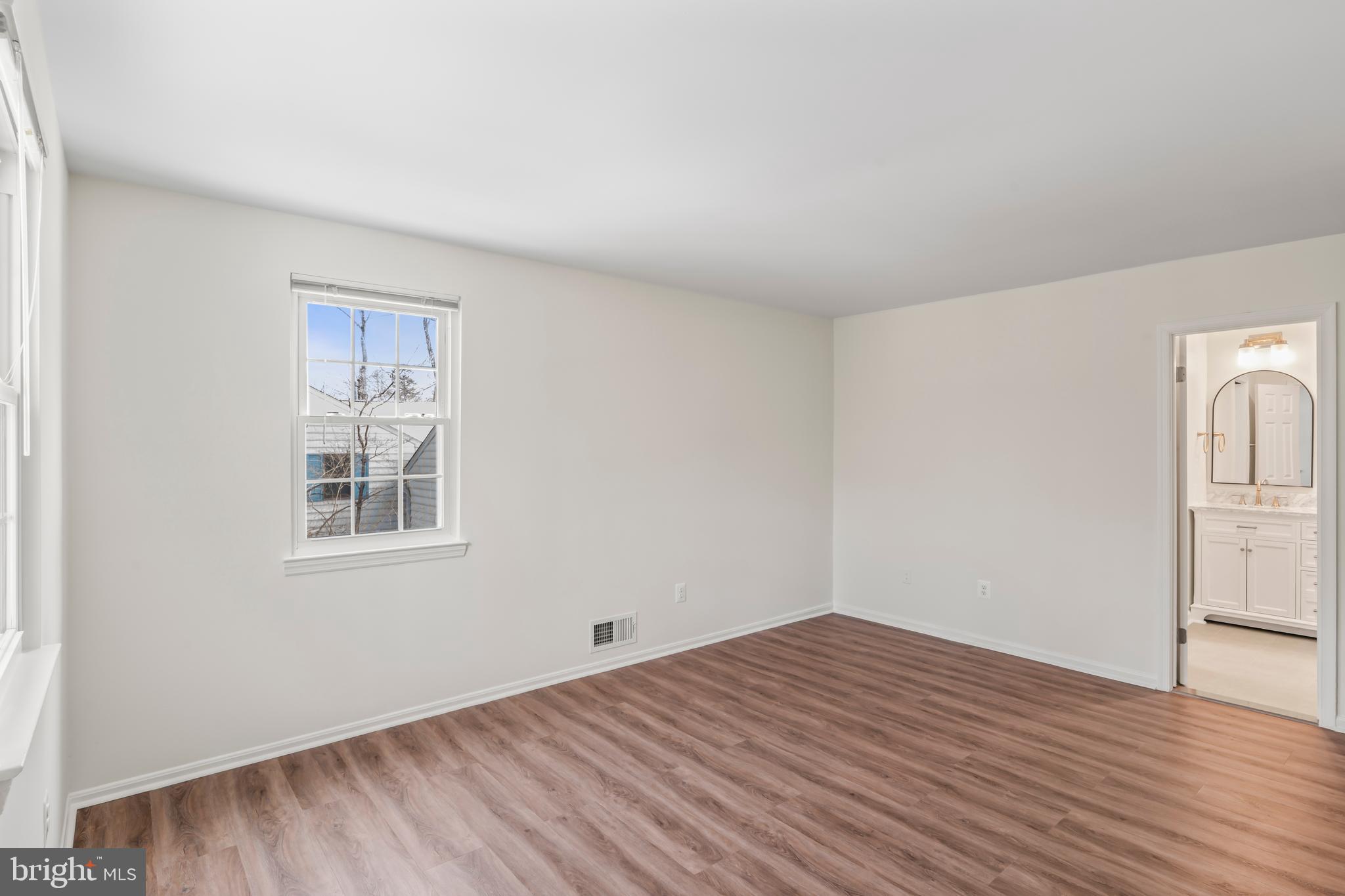 RESTON - Residential