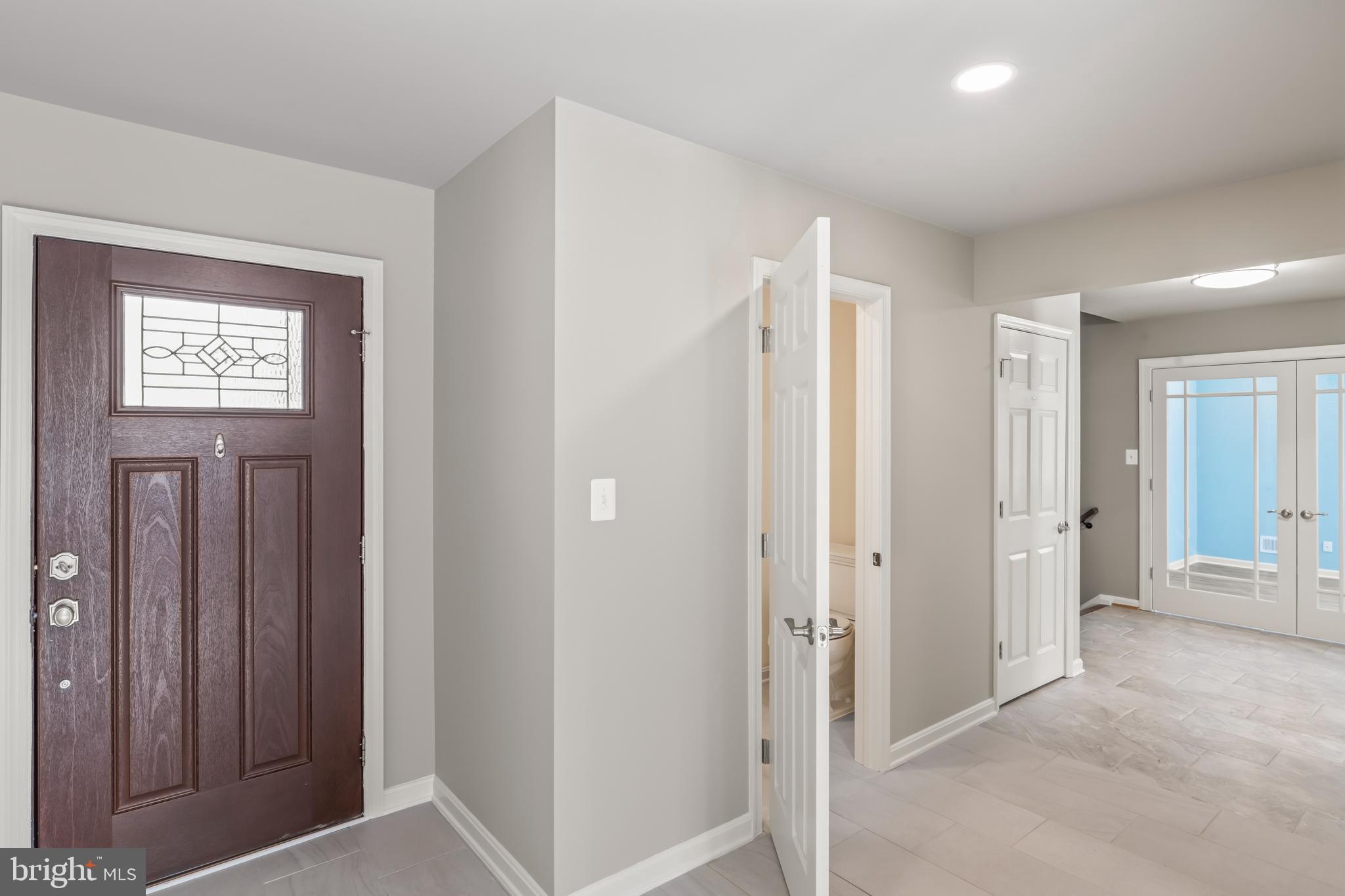 RESTON - Residential