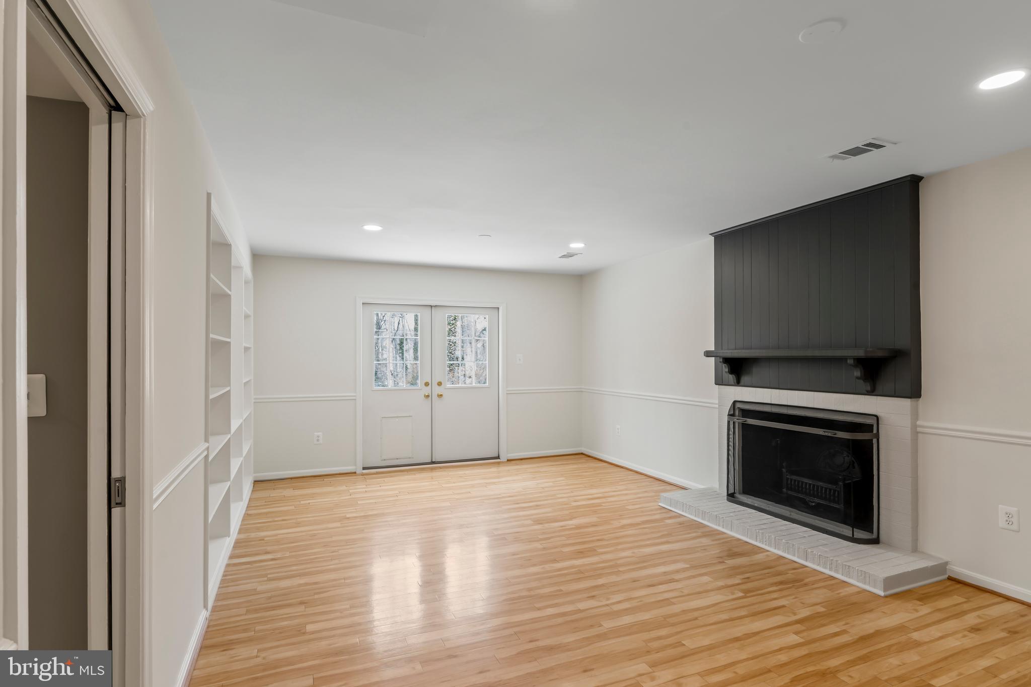 RESTON - Residential