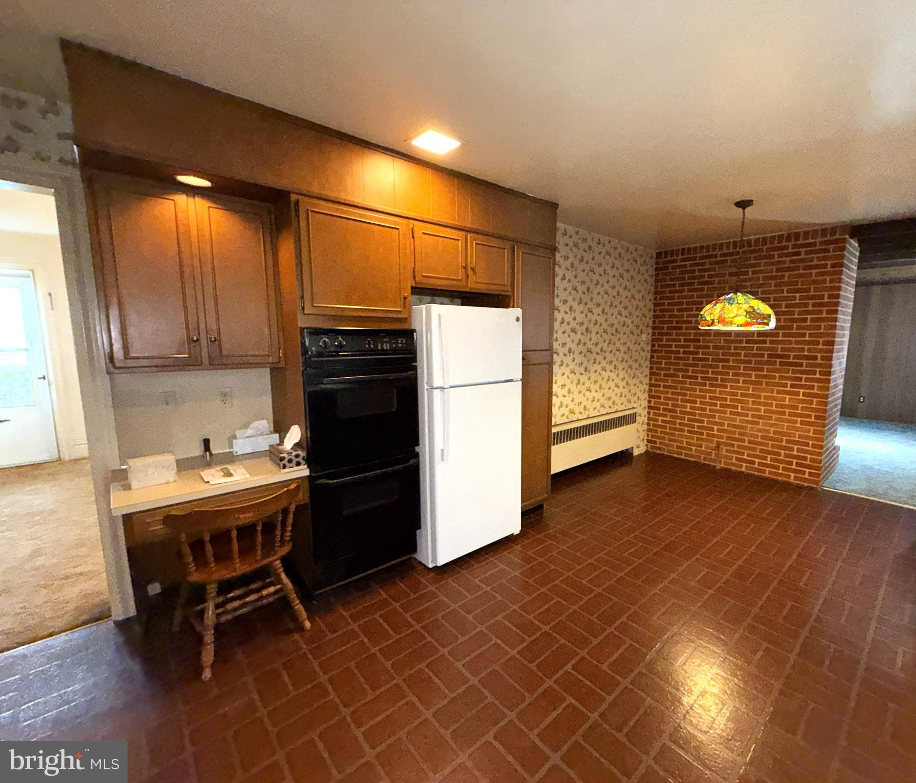 NEWVILLE BOROUGH - Residential