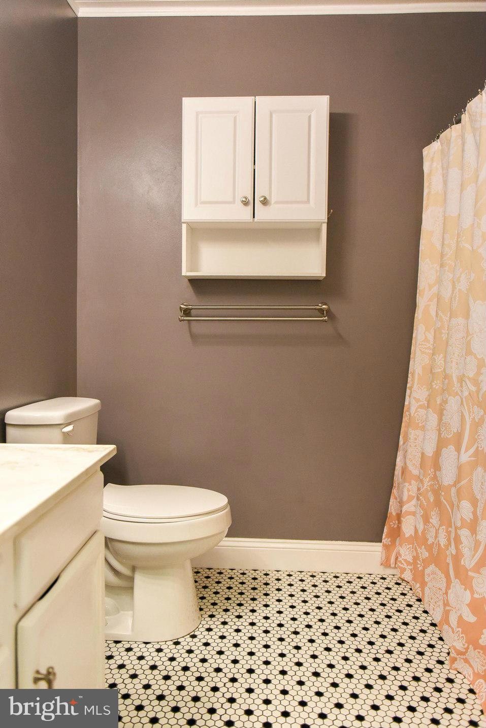 BEVERLY ESTATES - Residential