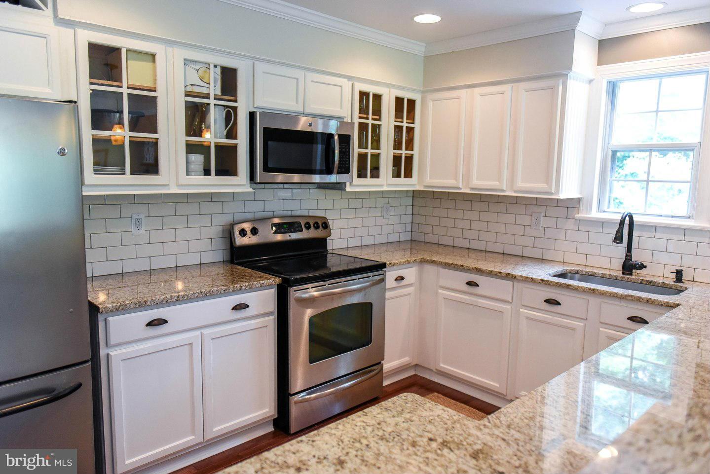 BEVERLY ESTATES - Residential