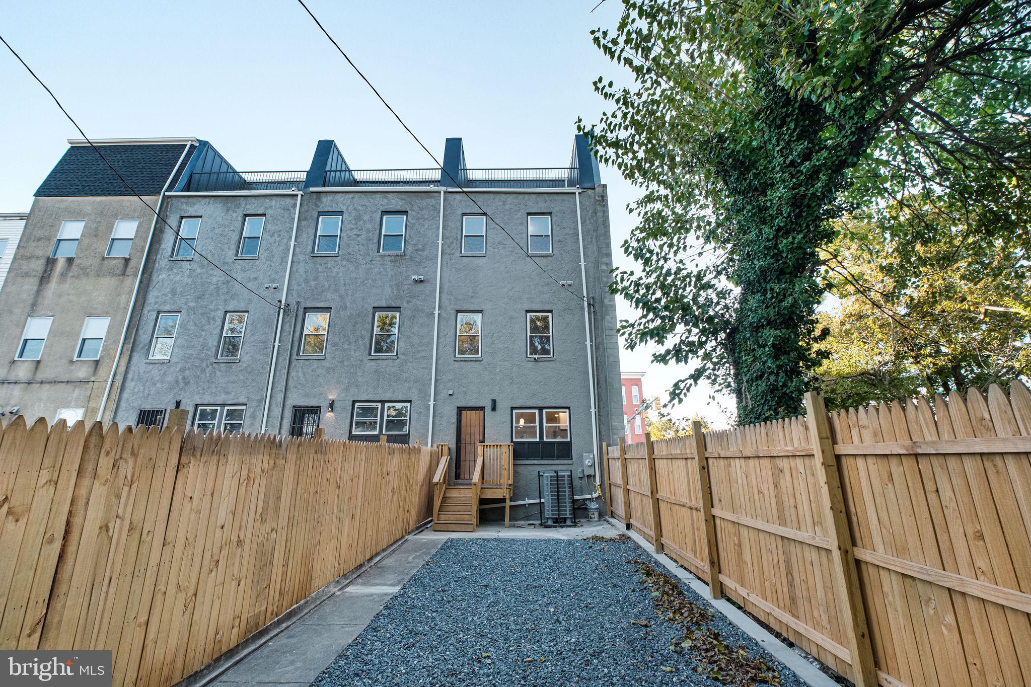 FRANKLIN SQUARE HISTORIC DISTRICT - Residential