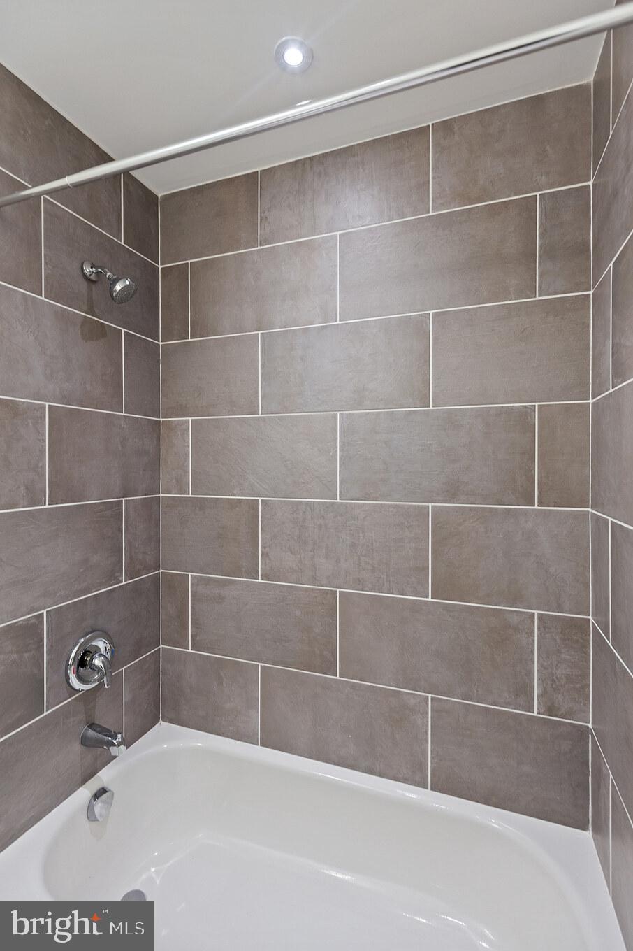 SOLOMONS ISLAND - Residential Lease