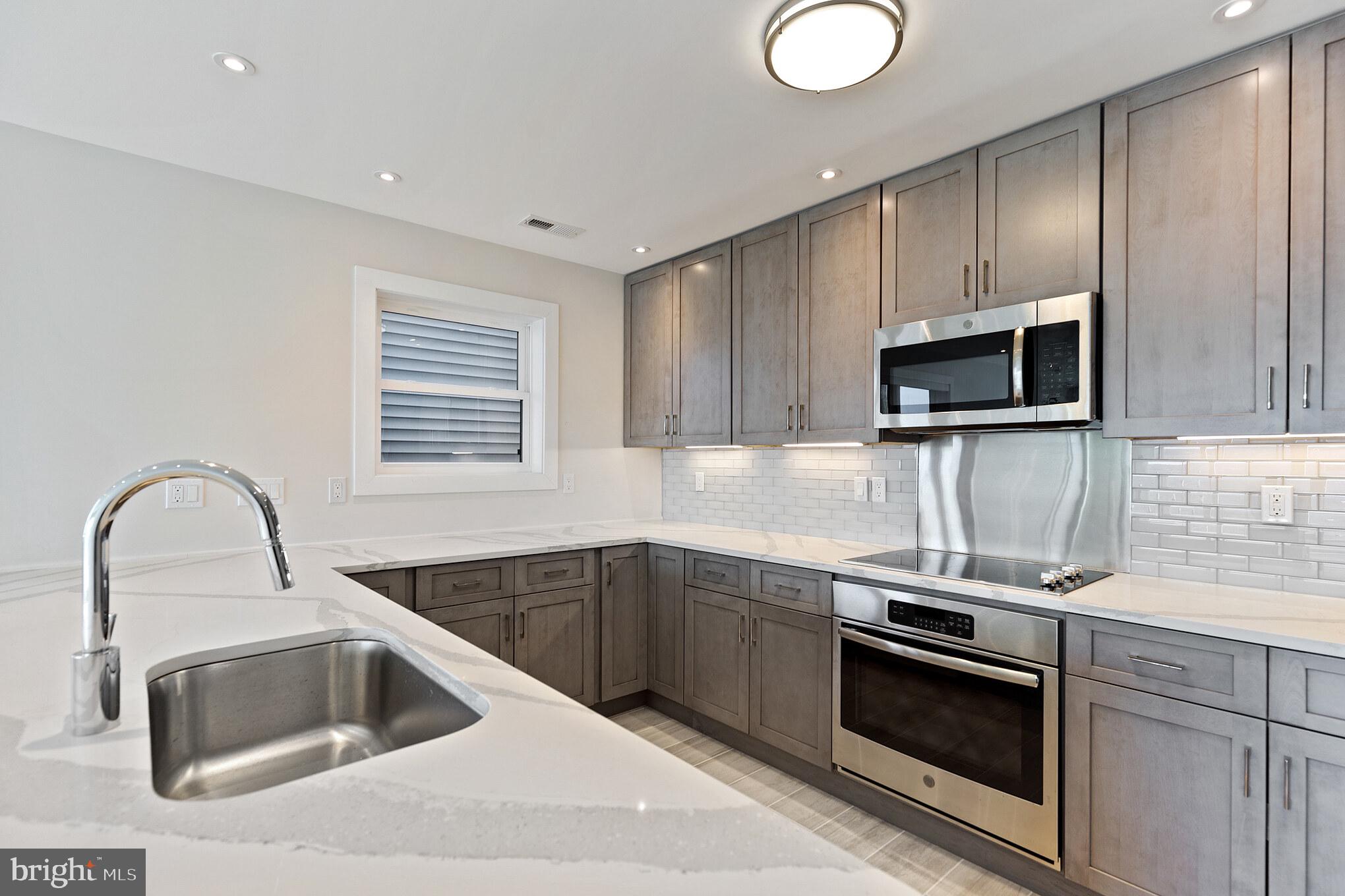 SOLOMONS ISLAND - Residential Lease