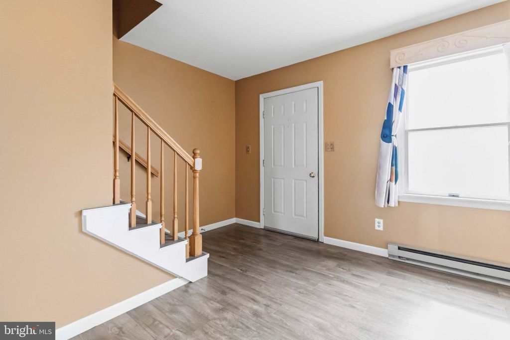 Photo of 14 Cranfield Court, ELIZABETHTOWN, PA 17022 (MLS # PALA2085662)