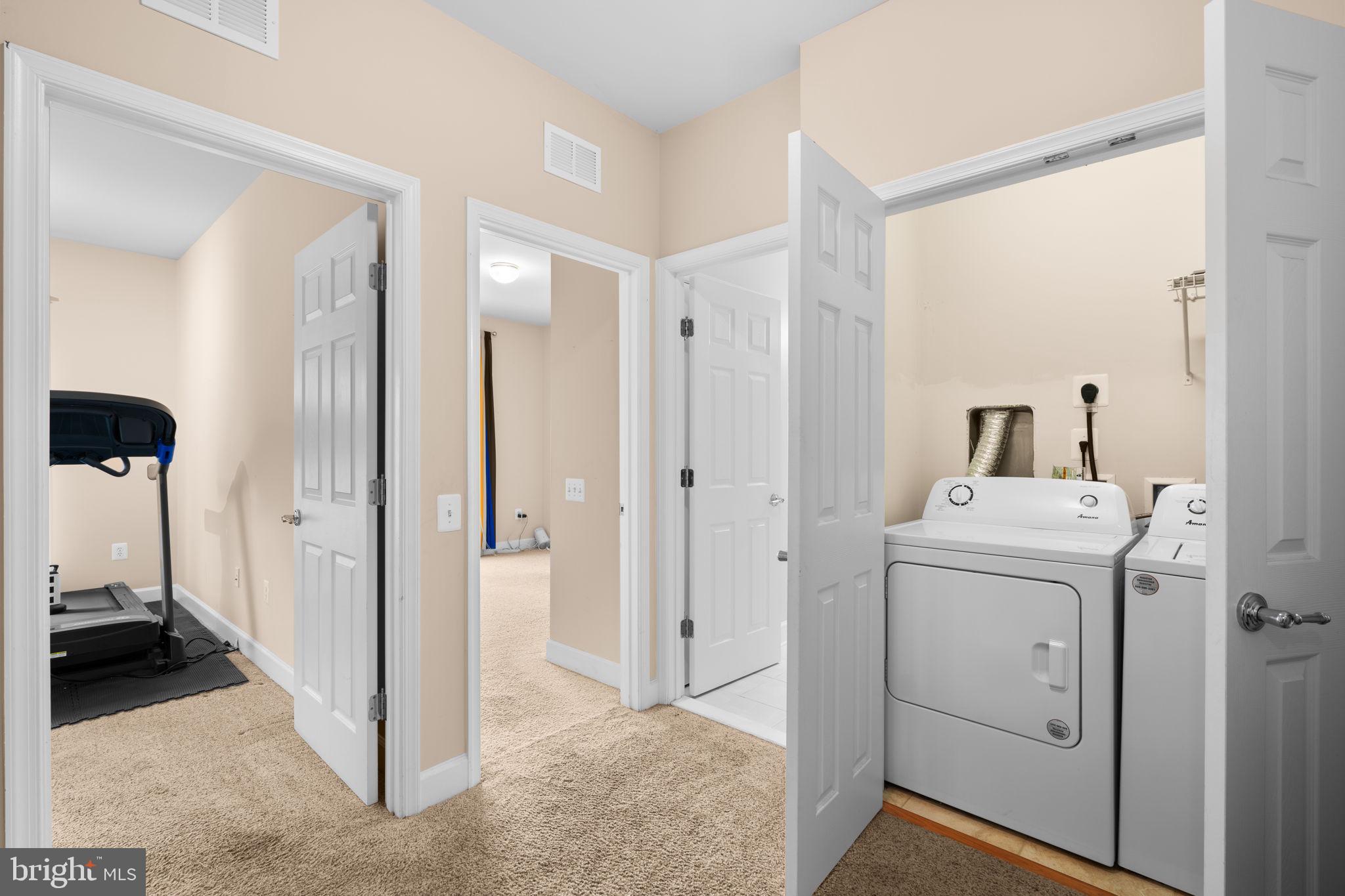 POTOMAC CLUB CONDOMINIUMS - Residential