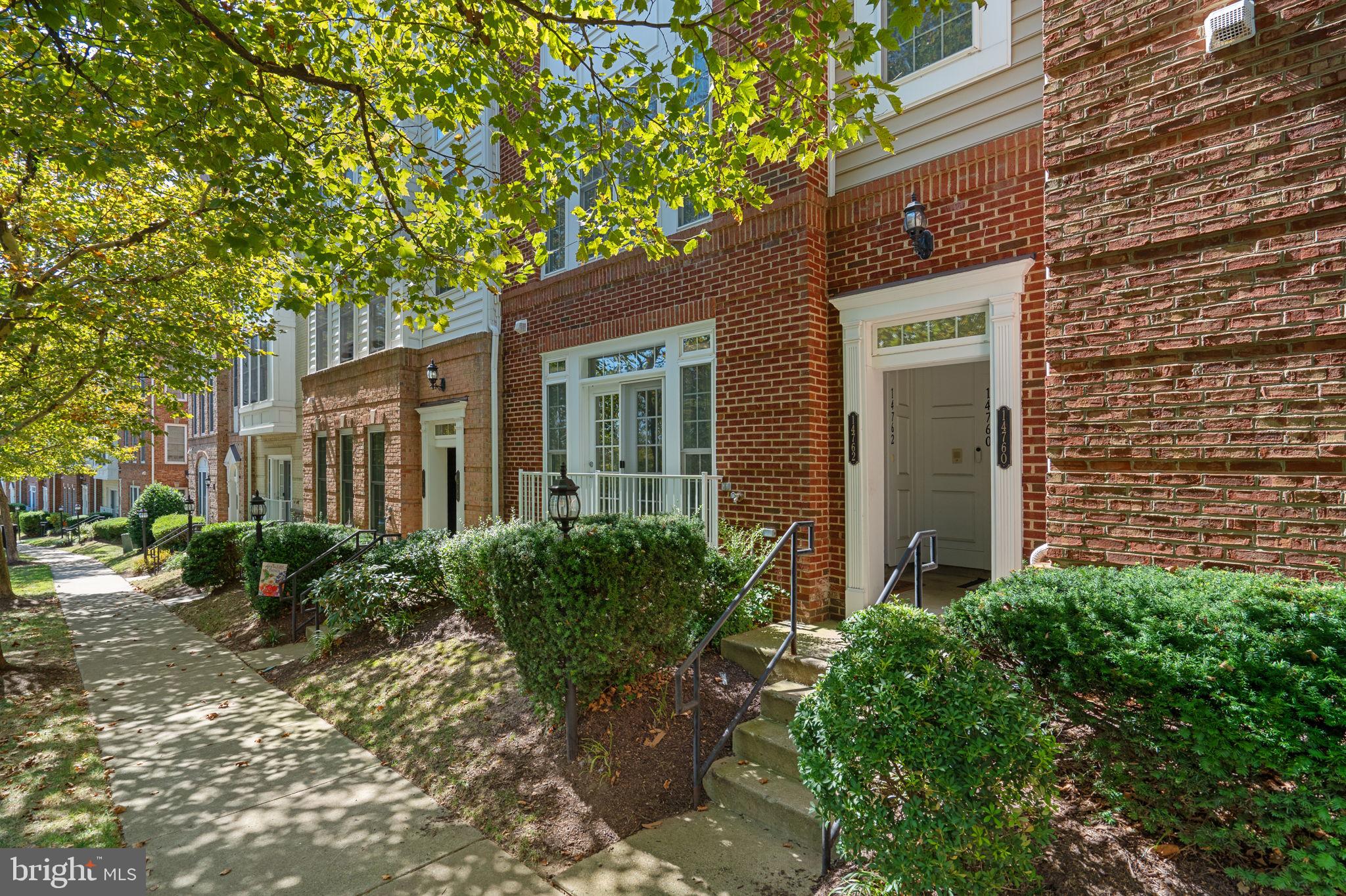 POTOMAC CLUB CONDOMINIUMS - Residential