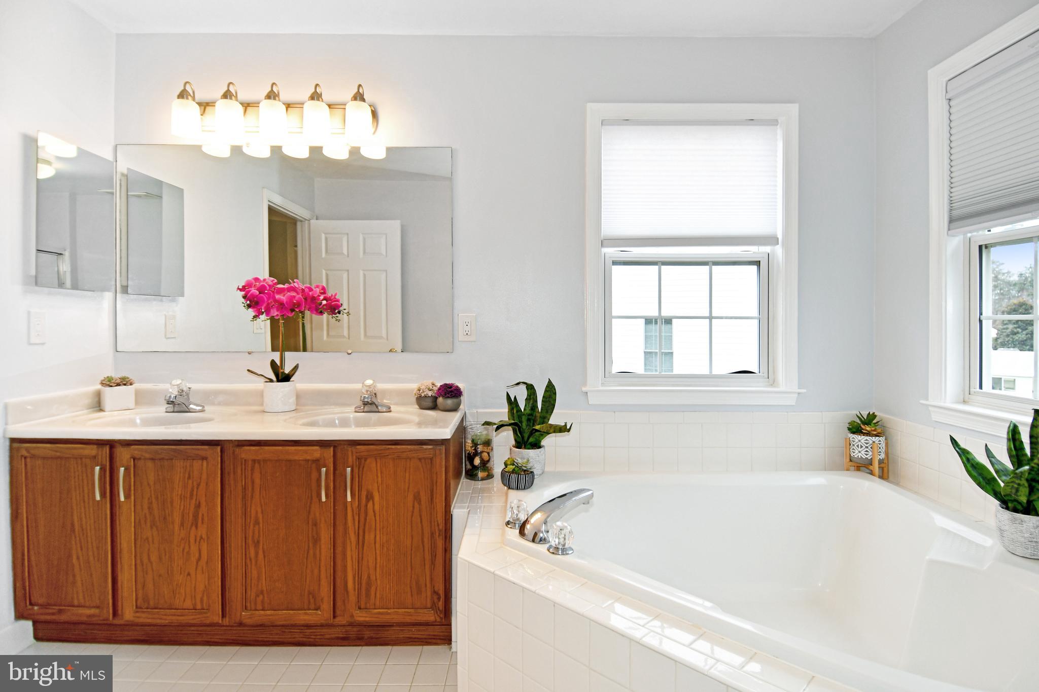 COURTLANDT HEIGHTS - Residential