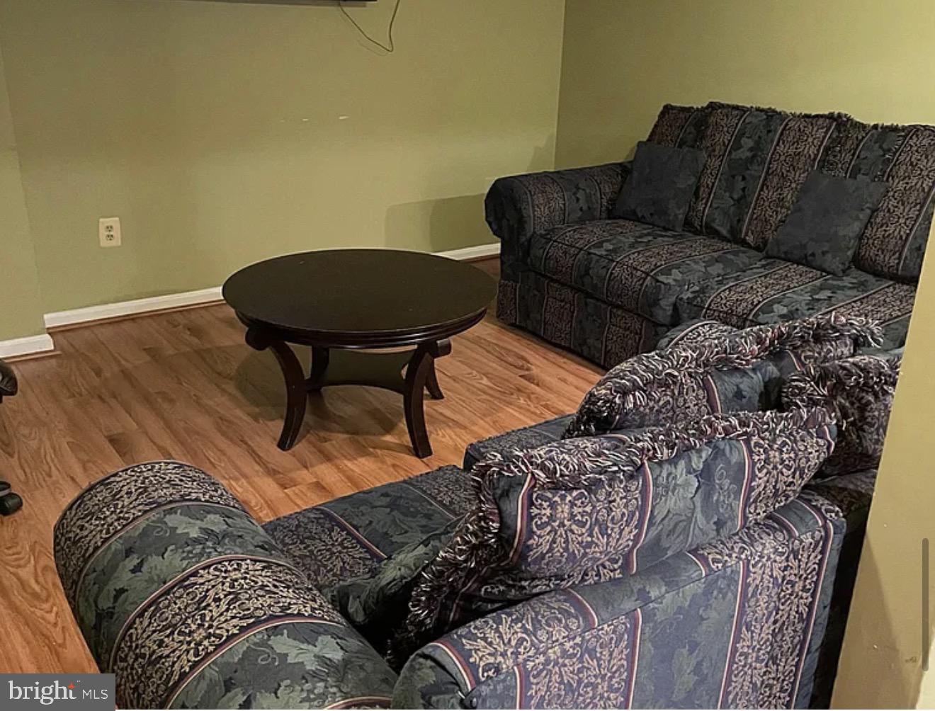 SEVERN CROSSING - Residential Lease