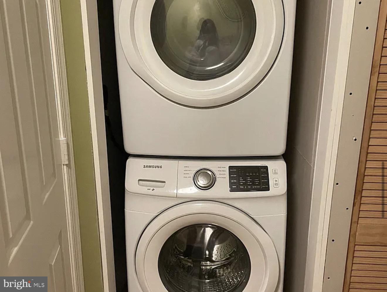 SEVERN CROSSING - Residential Lease