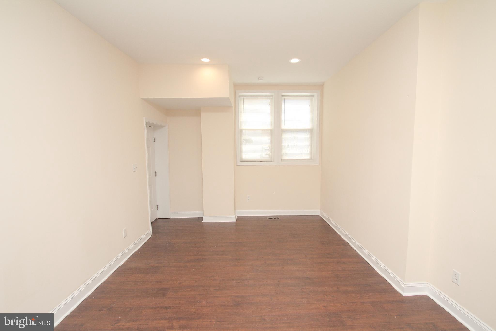 PHILADELPHIA (NORTHWEST) - Residential