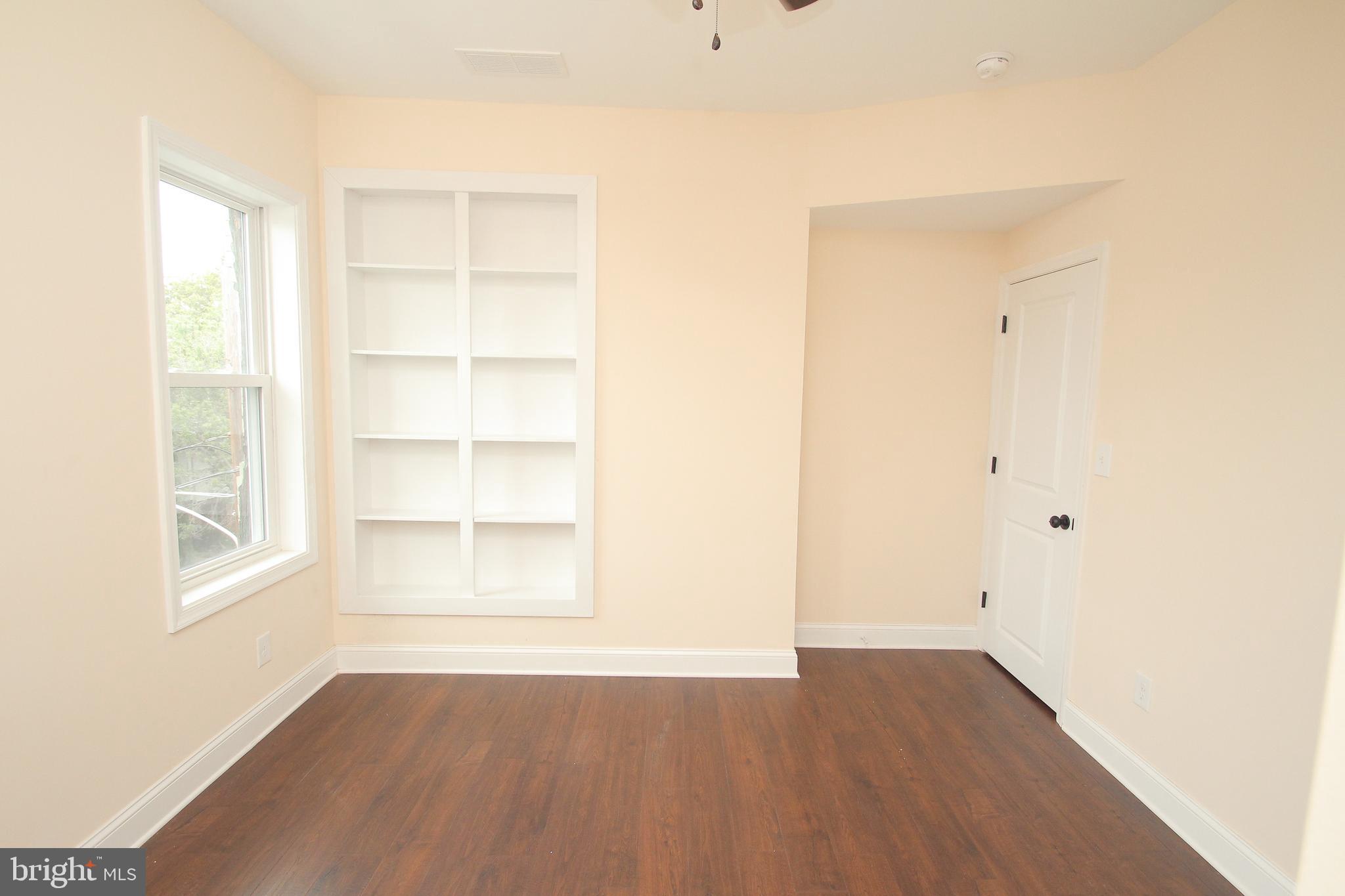 PHILADELPHIA (NORTHWEST) - Residential