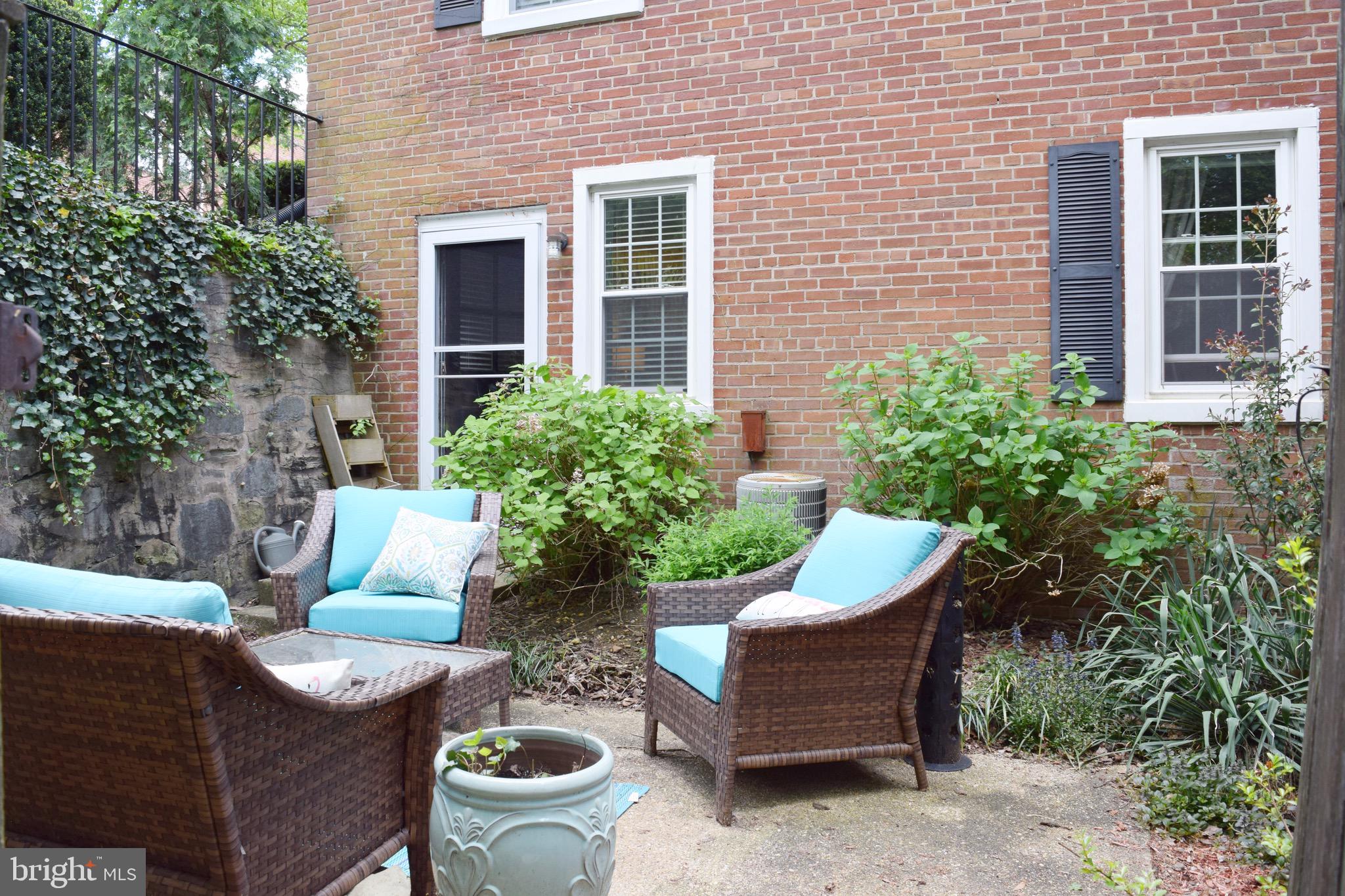 FAIRLINGTON VILLAGES - Residential Lease