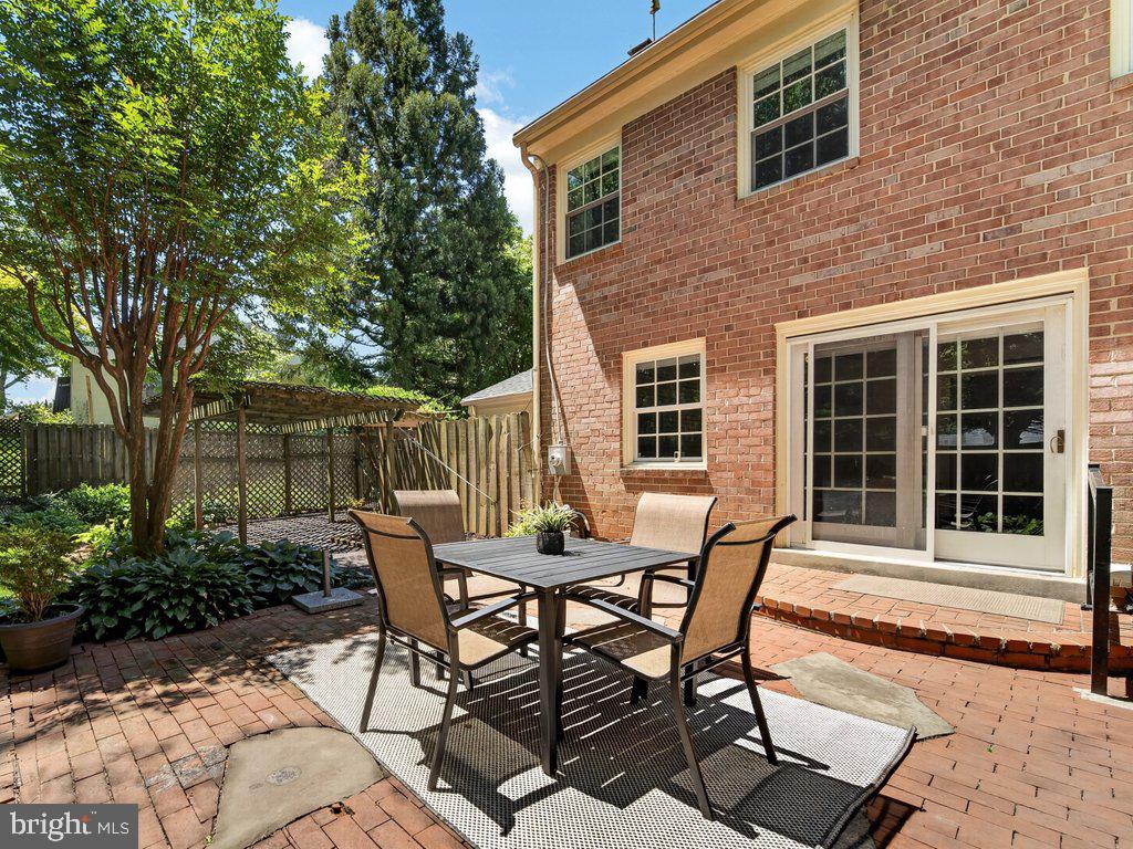 GLEN PARK - Residential