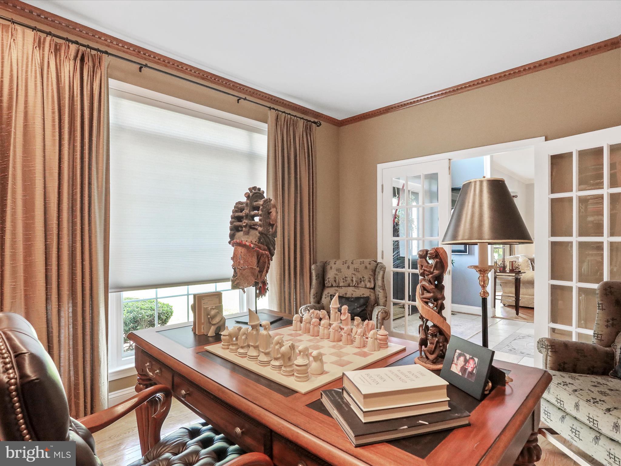 EASTLAND - Residential