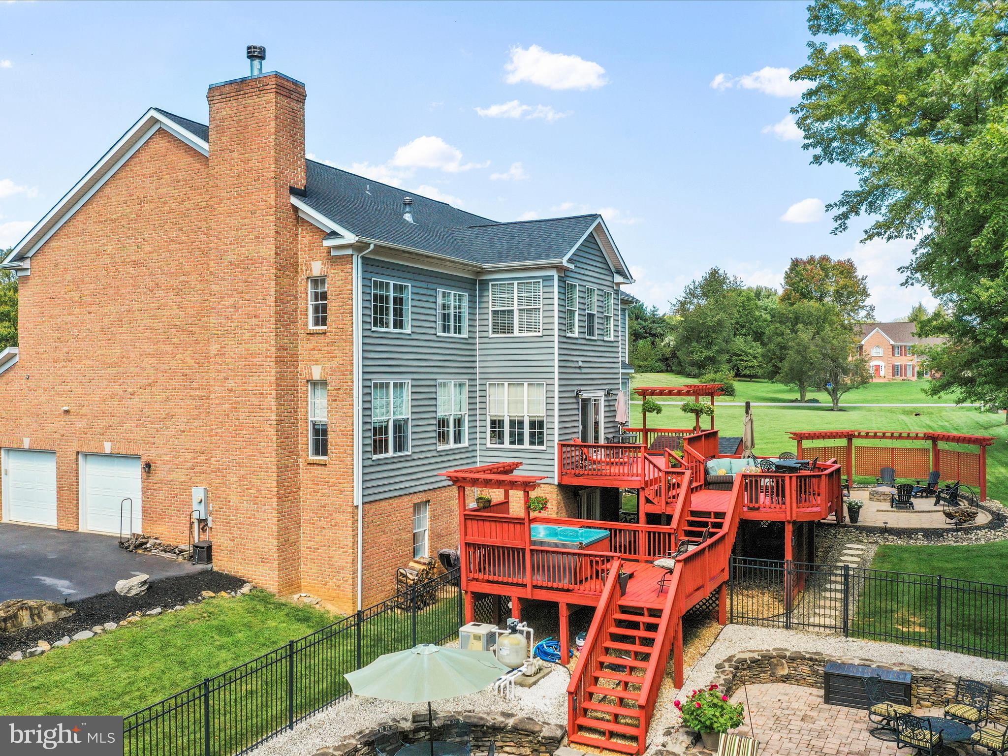 EASTLAND - Residential