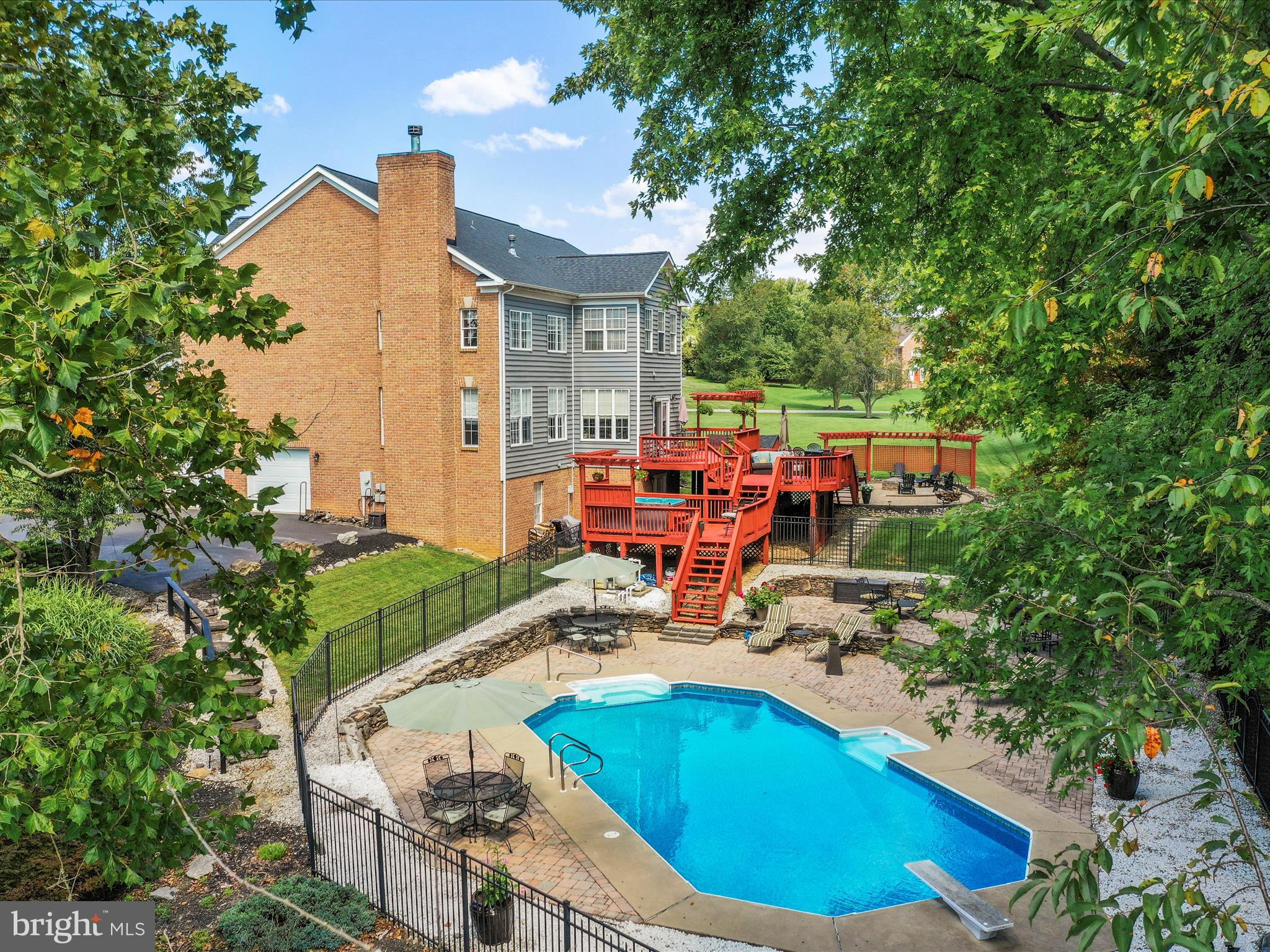 EASTLAND - Residential