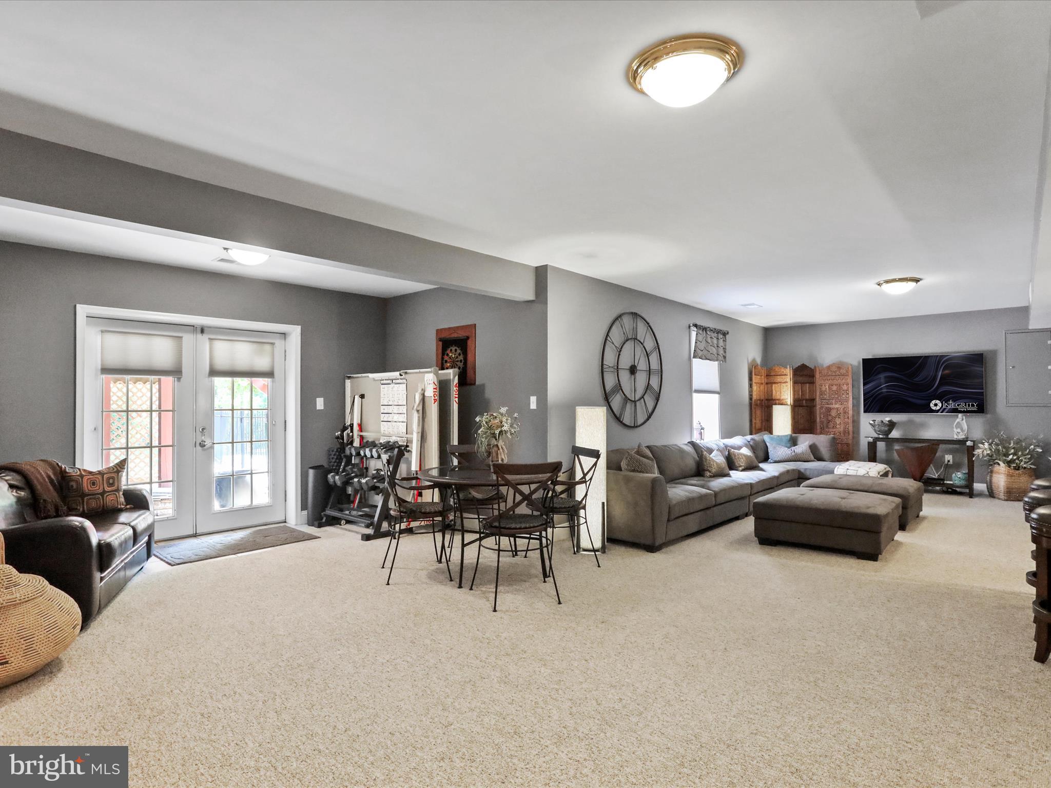 EASTLAND - Residential