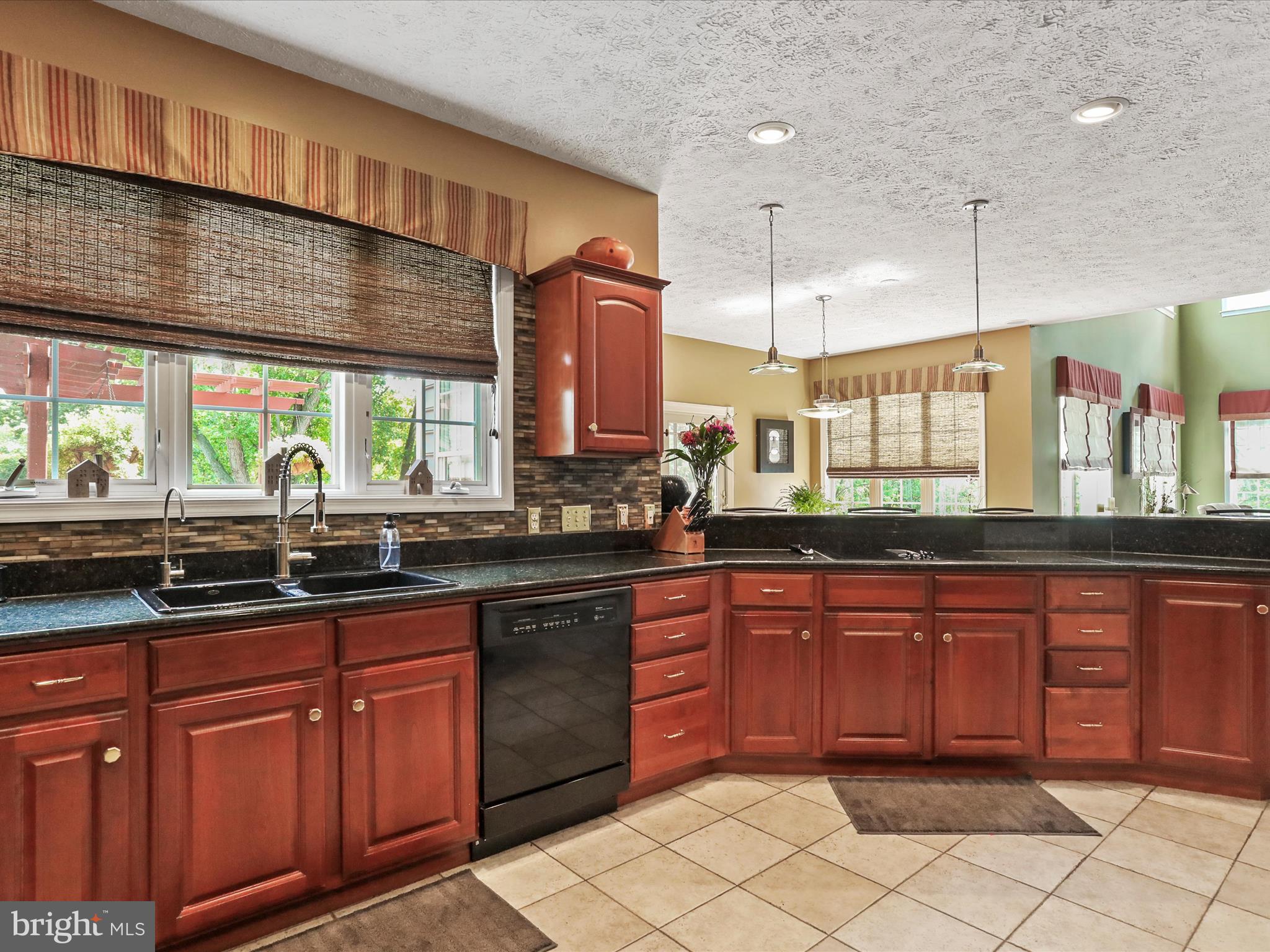 EASTLAND - Residential