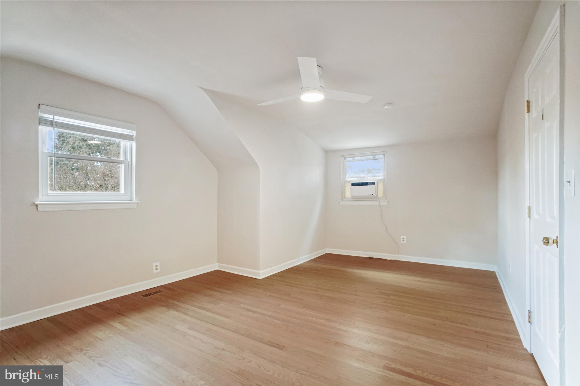 PARKWOOD - Residential Lease