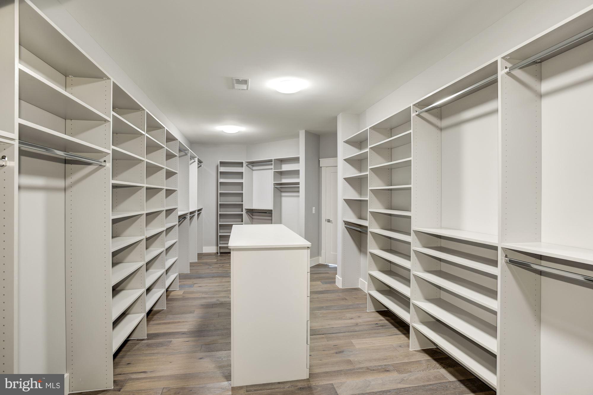 BROOKEVILLE ESTATES - Residential