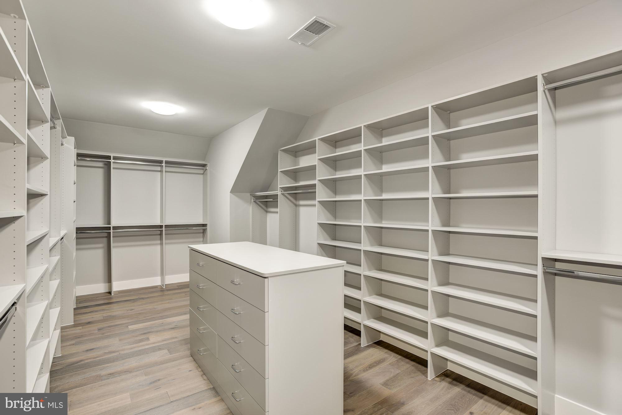 BROOKEVILLE ESTATES - Residential