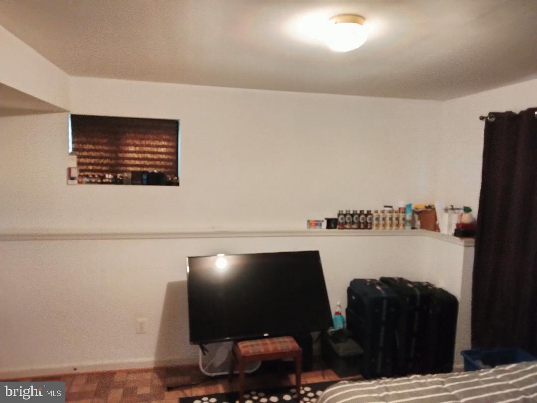 PERRYWOOD - Residential Lease