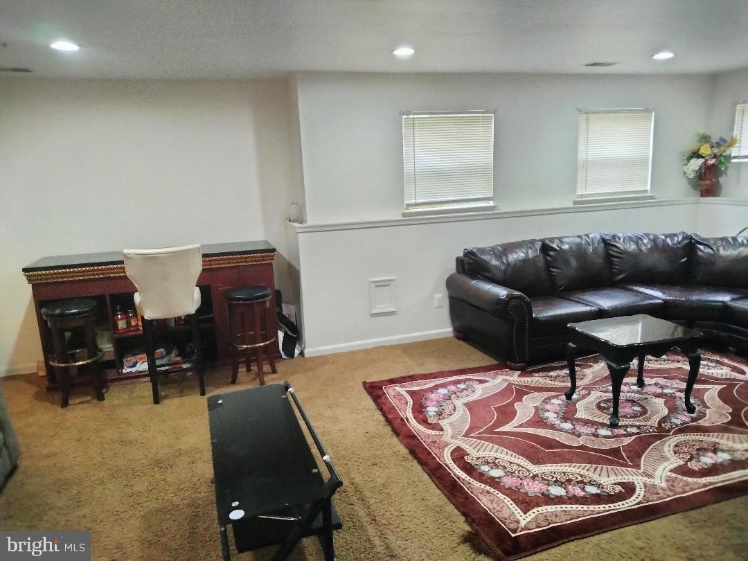 PERRYWOOD - Residential Lease