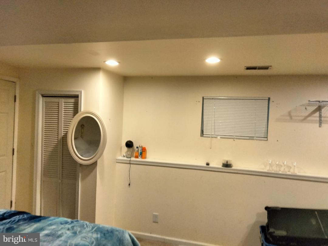 PERRYWOOD - Residential Lease