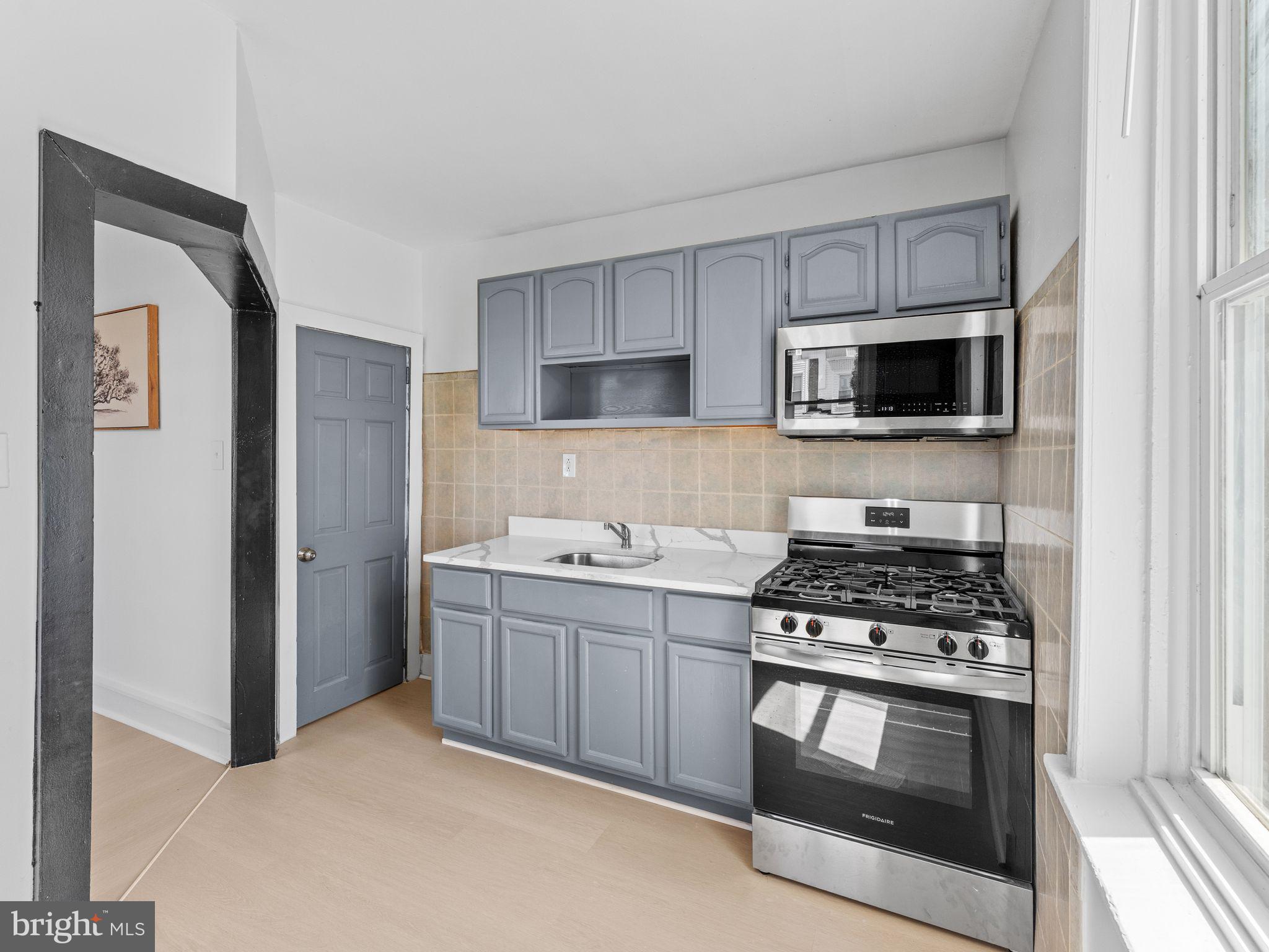 PHILADELPHIA (SOUTHWEST) - Residential