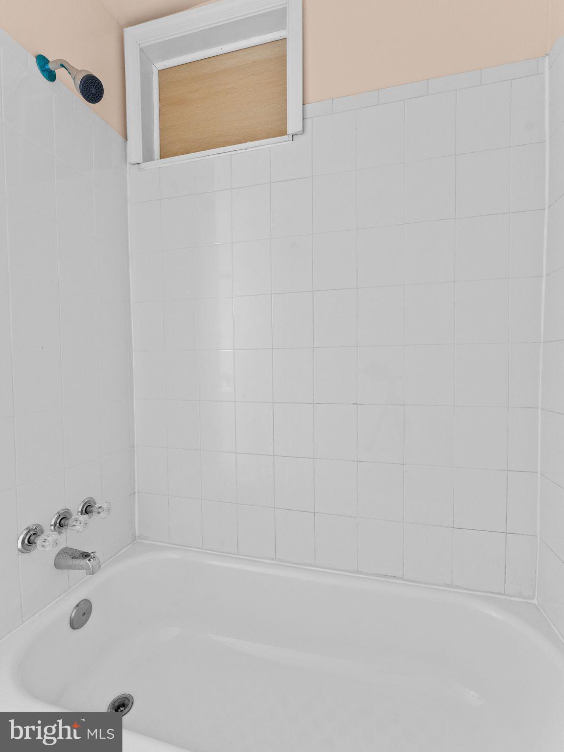 PHILADELPHIA (SOUTHWEST) - Residential