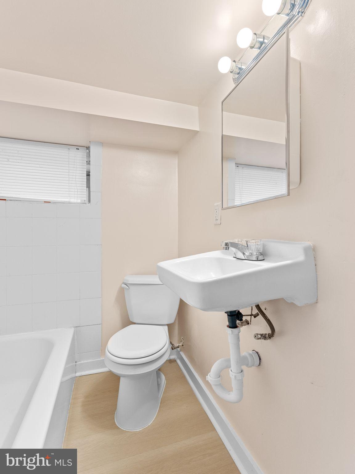 PHILADELPHIA (SOUTHWEST) - Residential