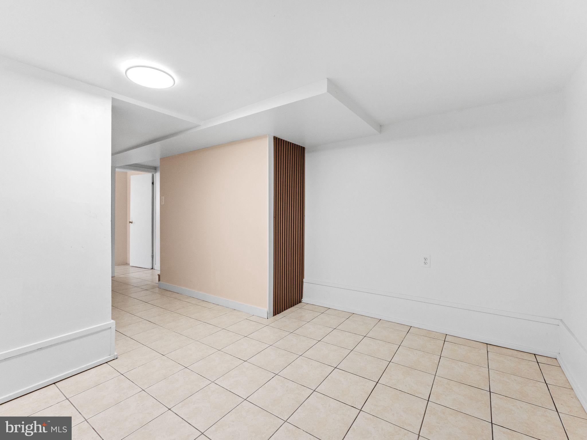 PHILADELPHIA (SOUTHWEST) - Residential