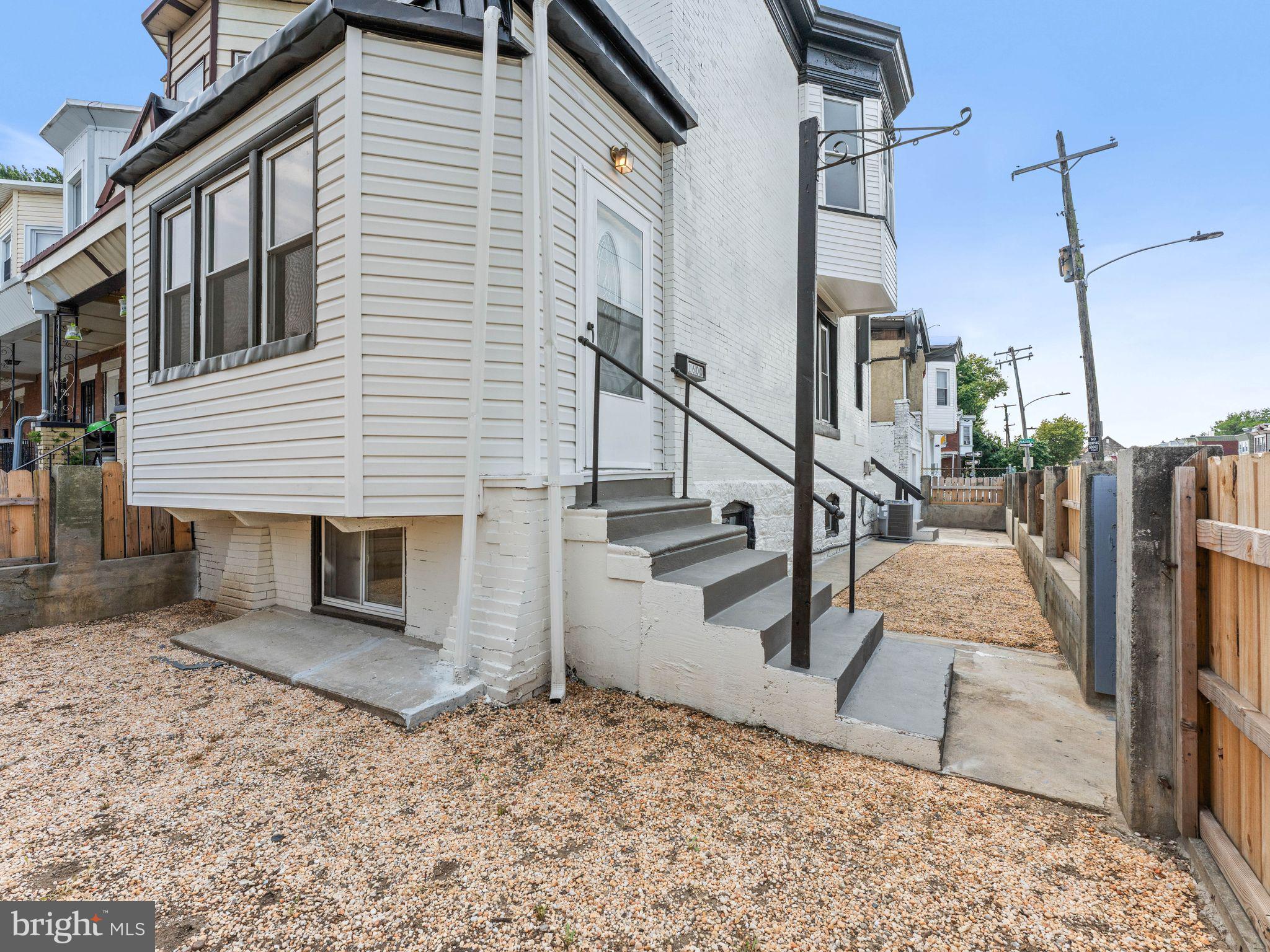 PHILADELPHIA (SOUTHWEST) - Residential