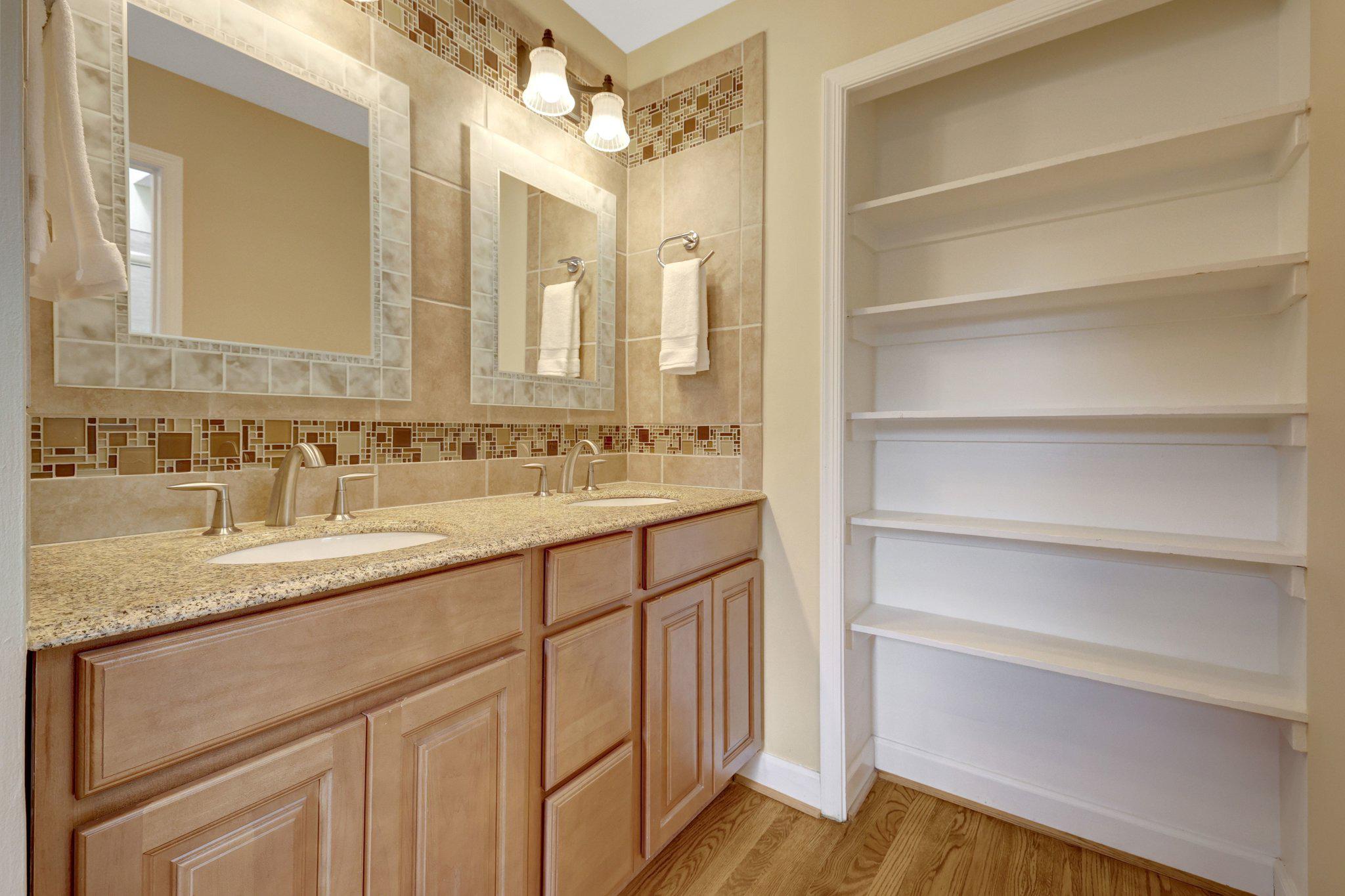 FRANKLIN FARM - Residential