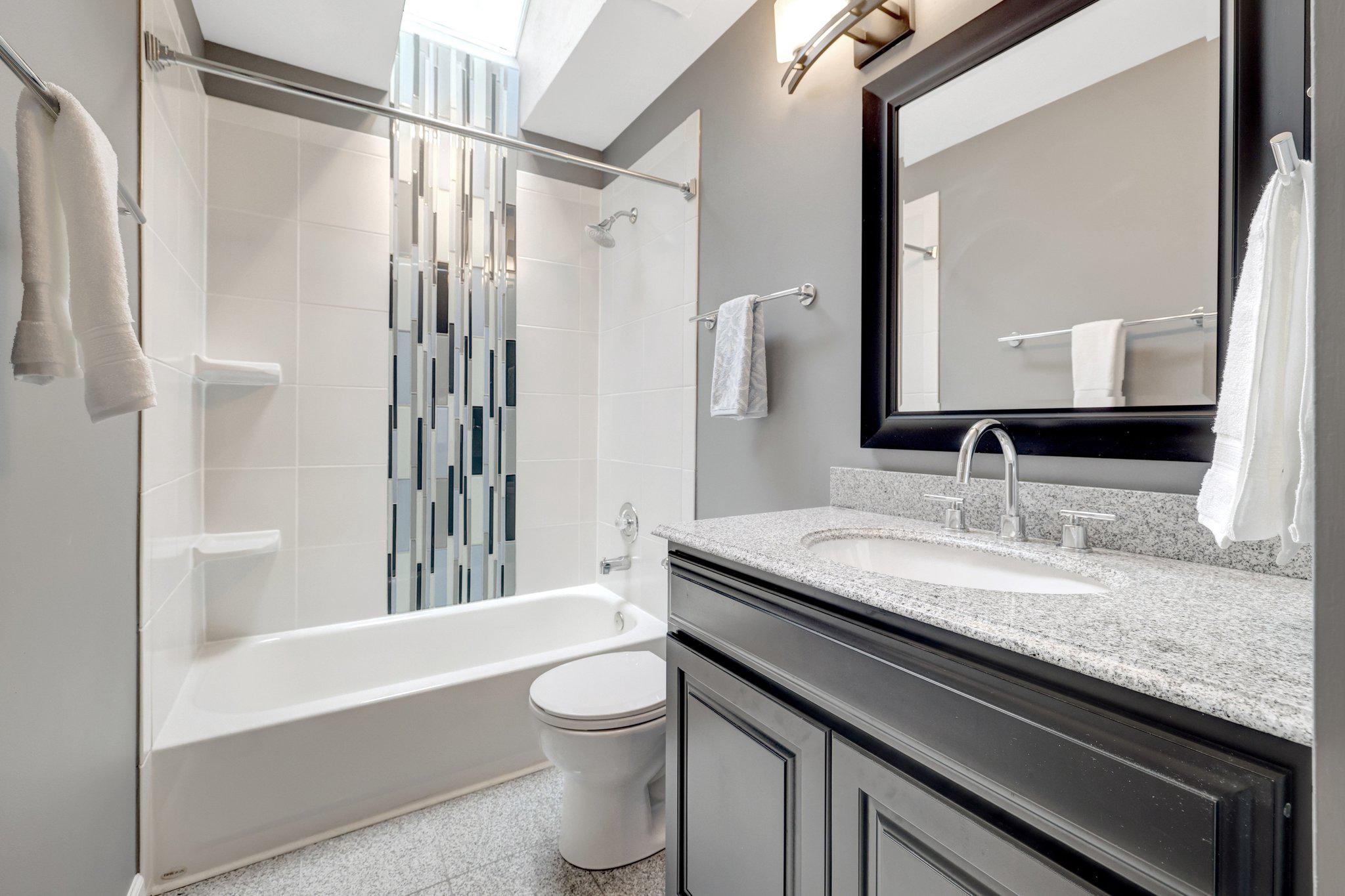 FRANKLIN FARM - Residential