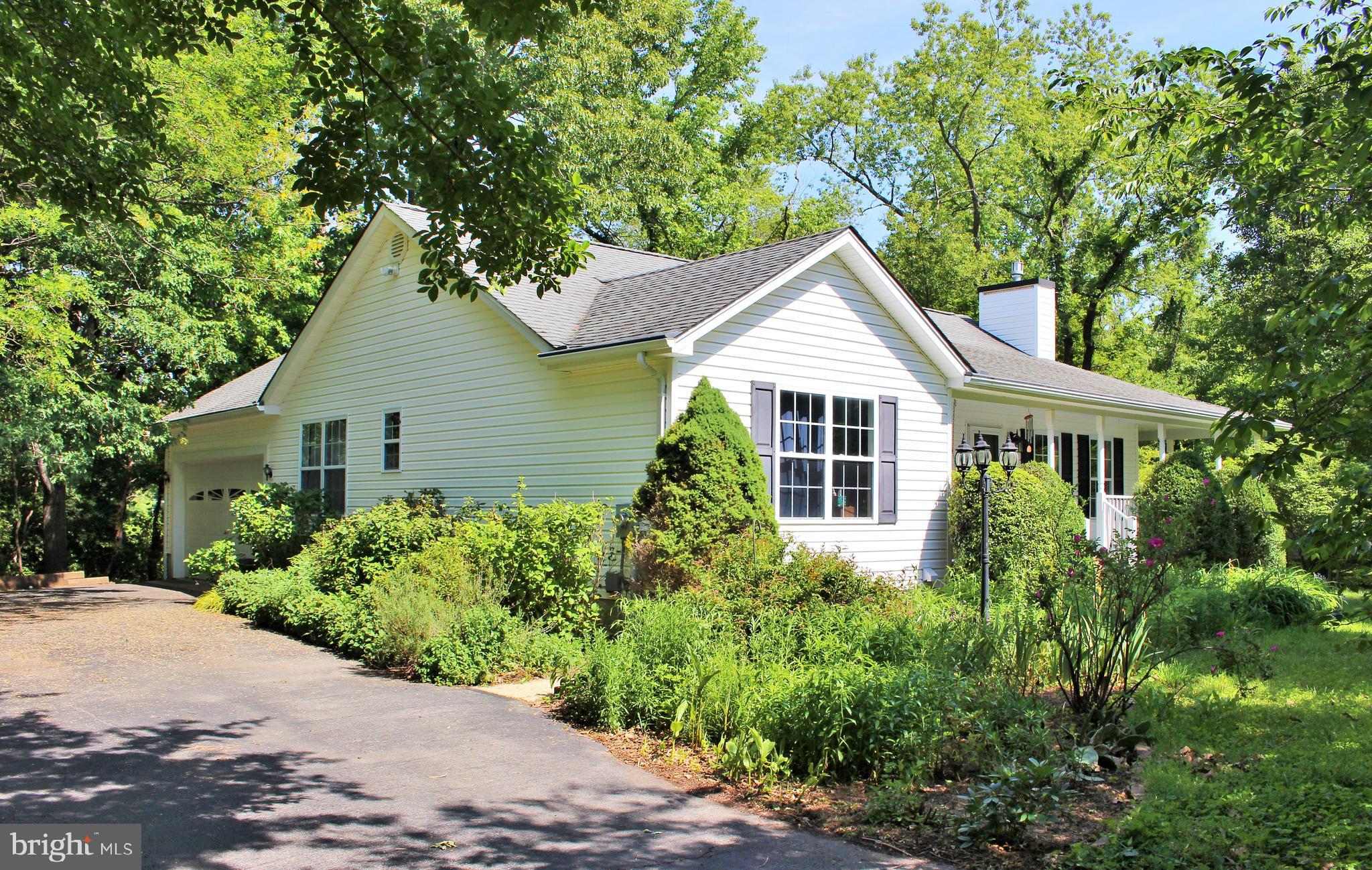 PILGRIM MANOR - Residential