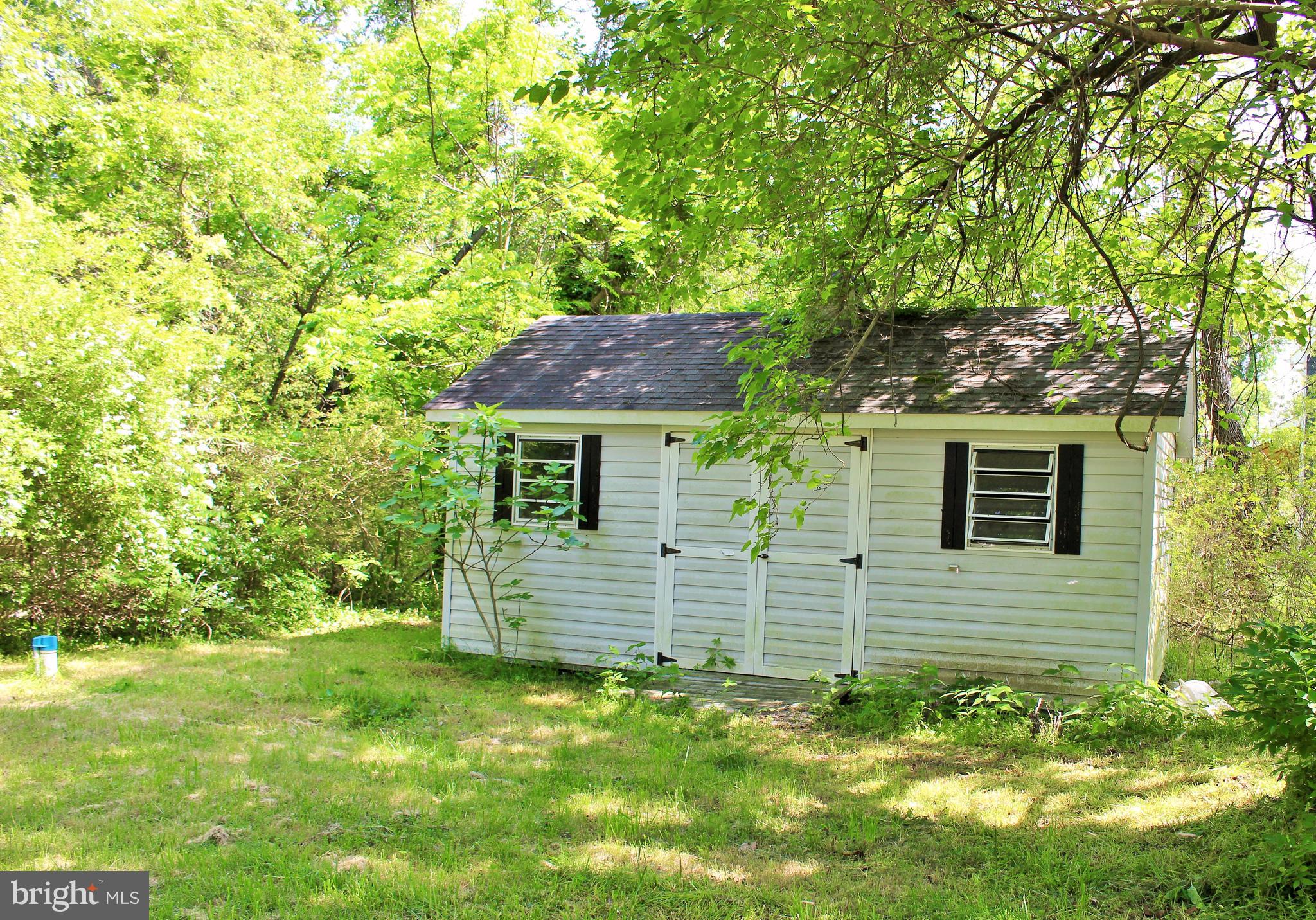 PILGRIM MANOR - Residential